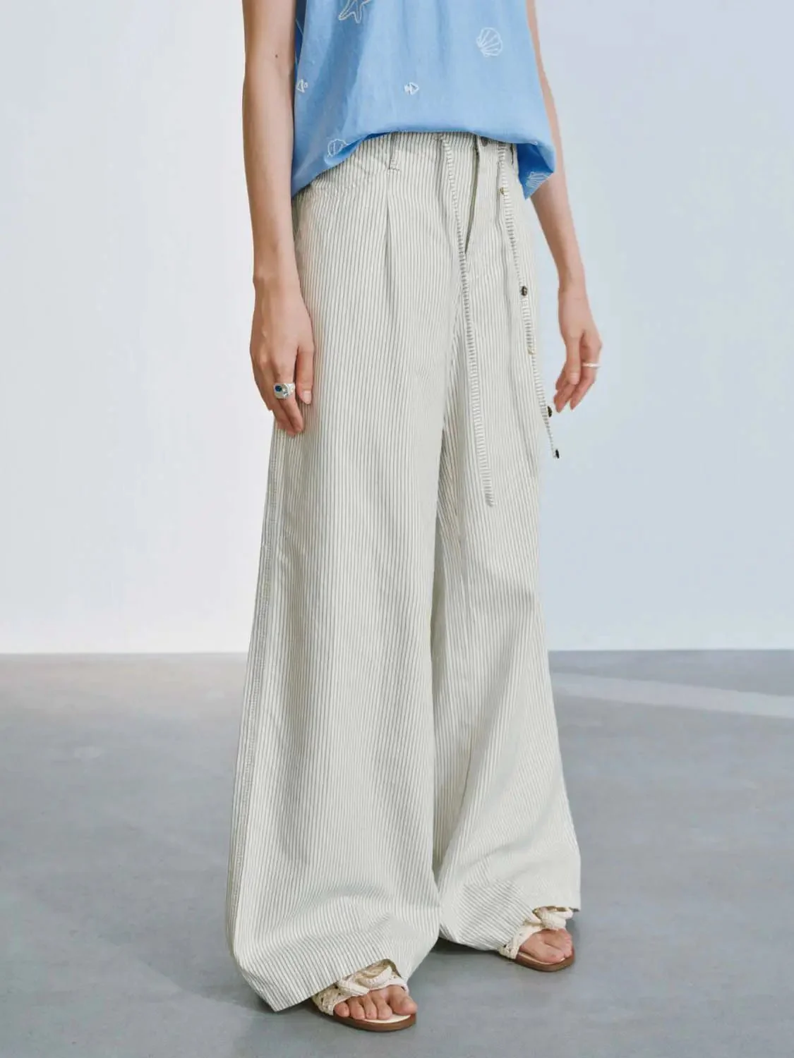 4305-drawstring-striped-wide-leg-jeans-3.webp Drawstring Striped Wide Leg Jeans
