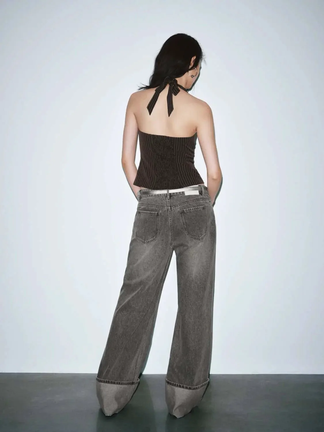 4338-classic-cotton-belted-cuffed-straight-leg-jeans-4.webp Classic Cotton Belted Cuffed Straight Leg Jeans