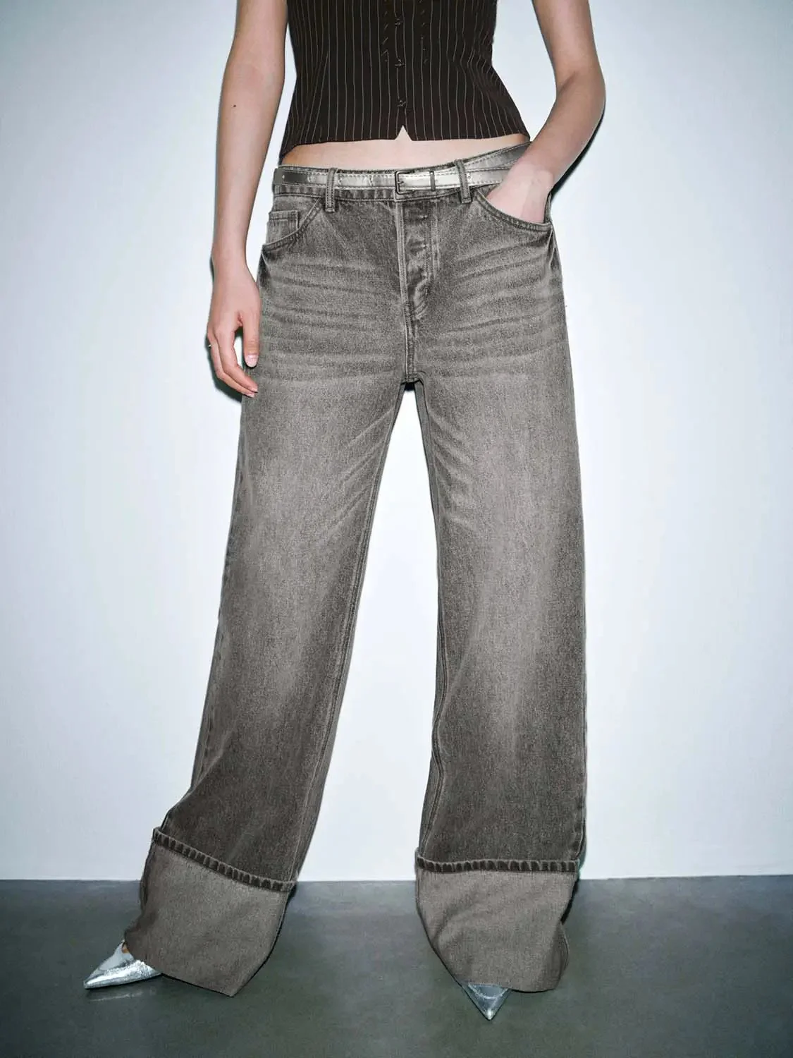 4338-classic-cotton-belted-cuffed-straight-leg-jeans-9.webp Classic Cotton Belted Cuffed Straight Leg Jeans