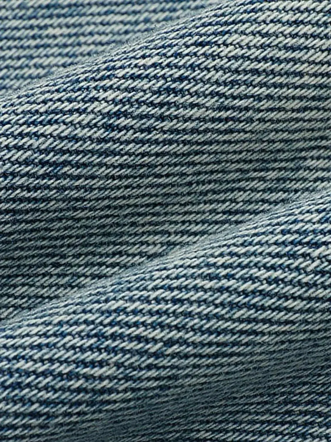 4370-raw-detail-beaded-denim-shorts-8.webp Raw Detail Beaded Denim Shorts