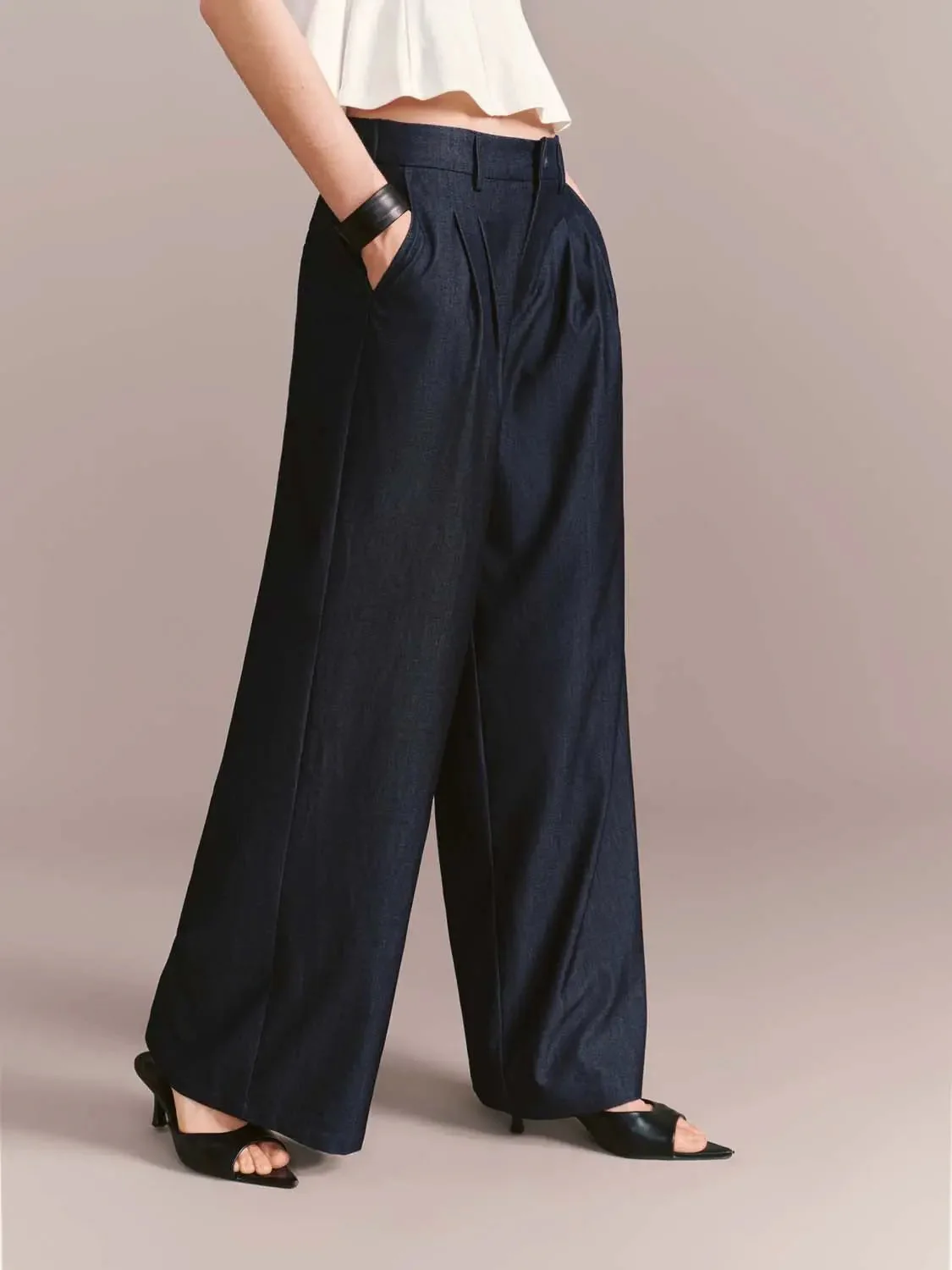 4384-pleated-wide-leg-jeans-3.webp Pleated Wide Leg Jeans