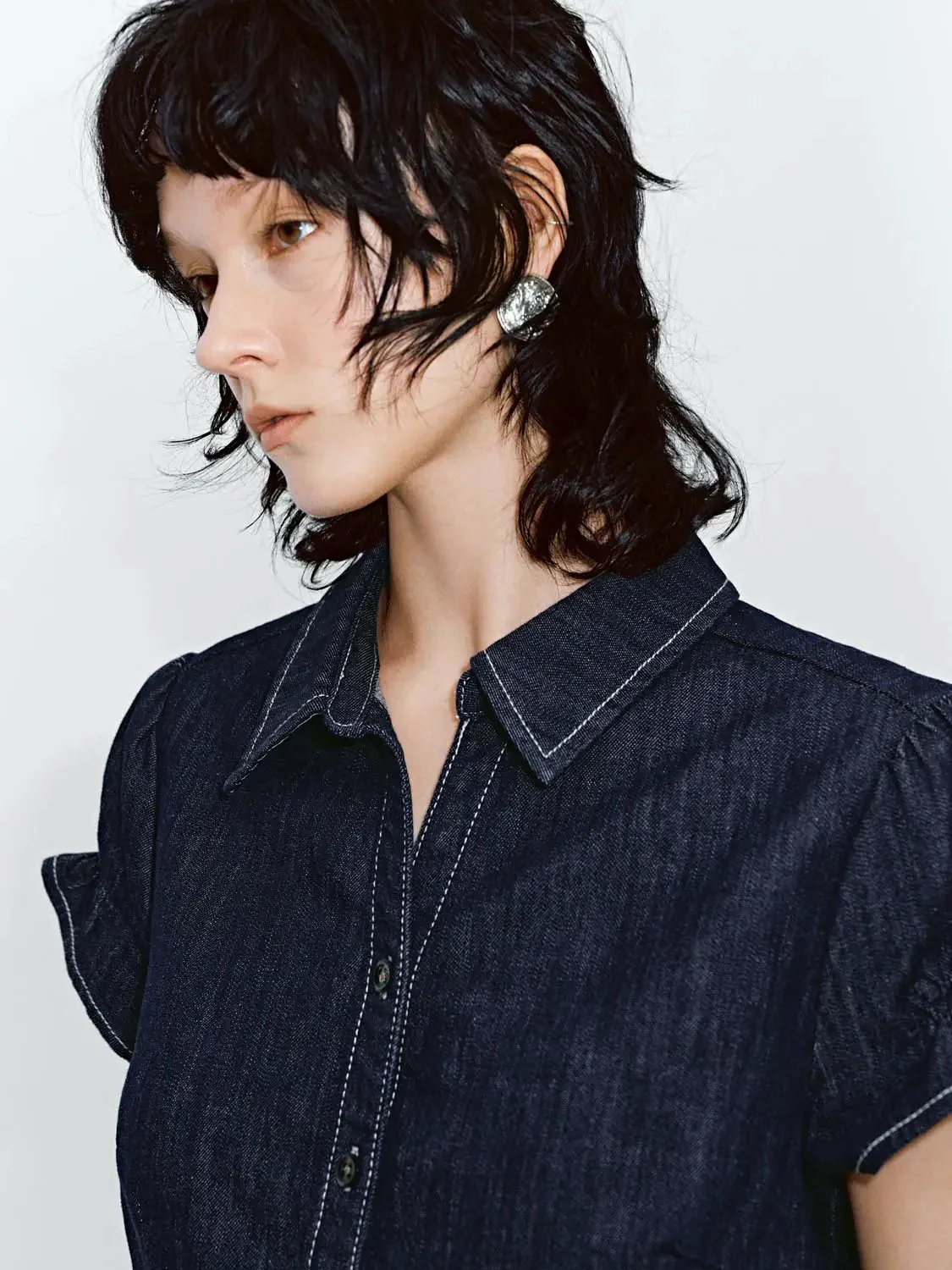 4426-puff-short-sleeve-skinny-fit-denim-shirts-3.webp Puff Short Sleeve Skinny-Fit Denim Shirts