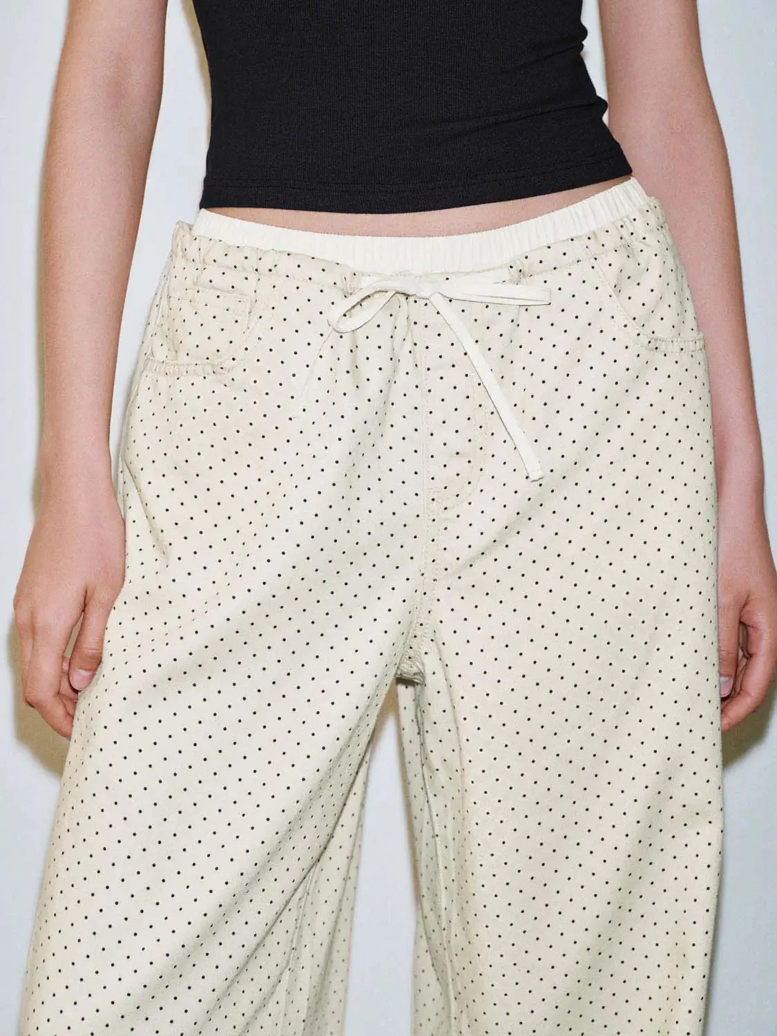 4541-drawstring-pull-on-polka-dotted-wide-leg-jeans-5.webp Drawstring Pull On Polka Dotted Wide Leg Jeans