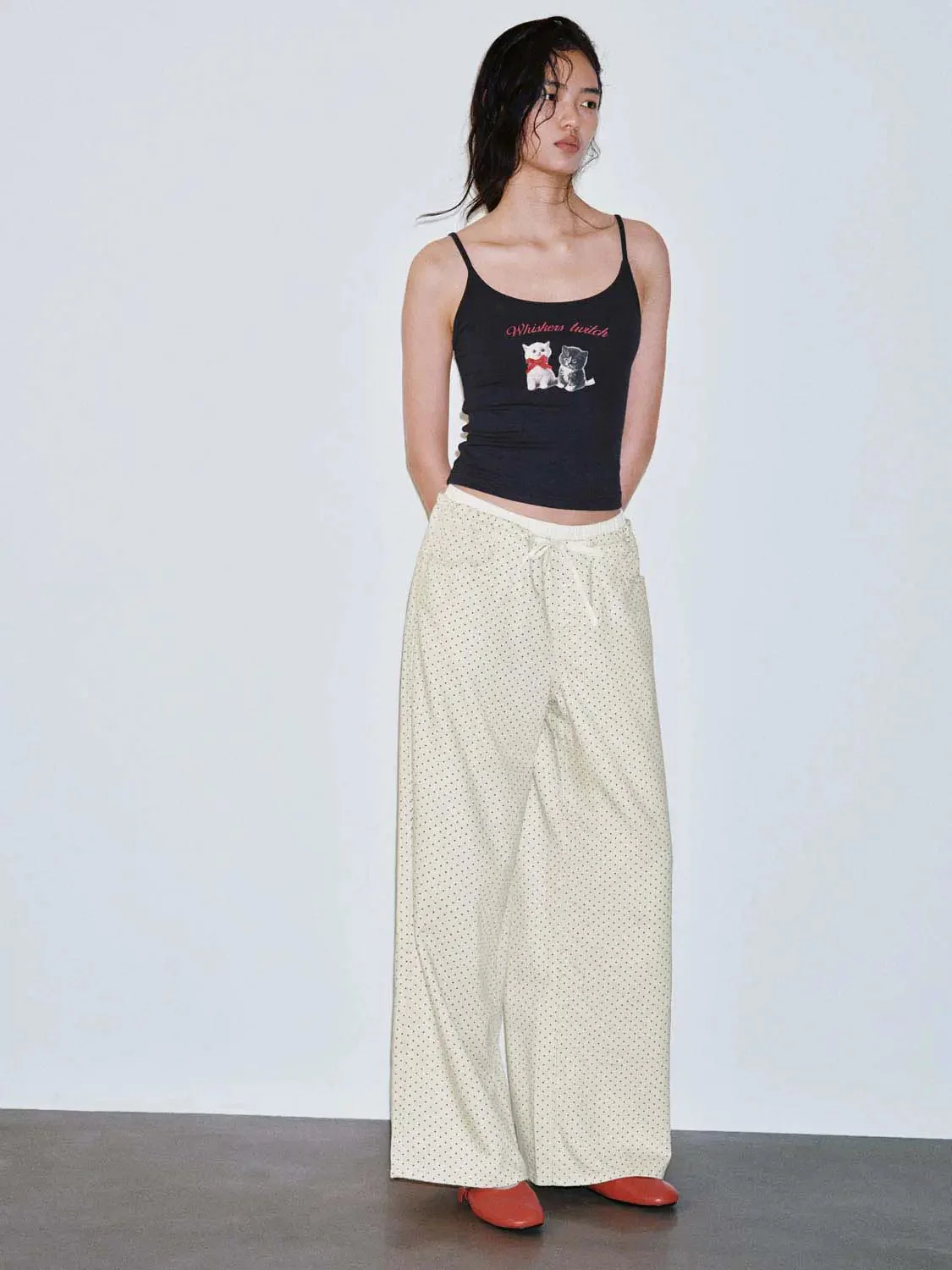 4541-drawstring-pull-on-polka-dotted-wide-leg-jeans-6.webp Drawstring Pull On Polka Dotted Wide Leg Jeans