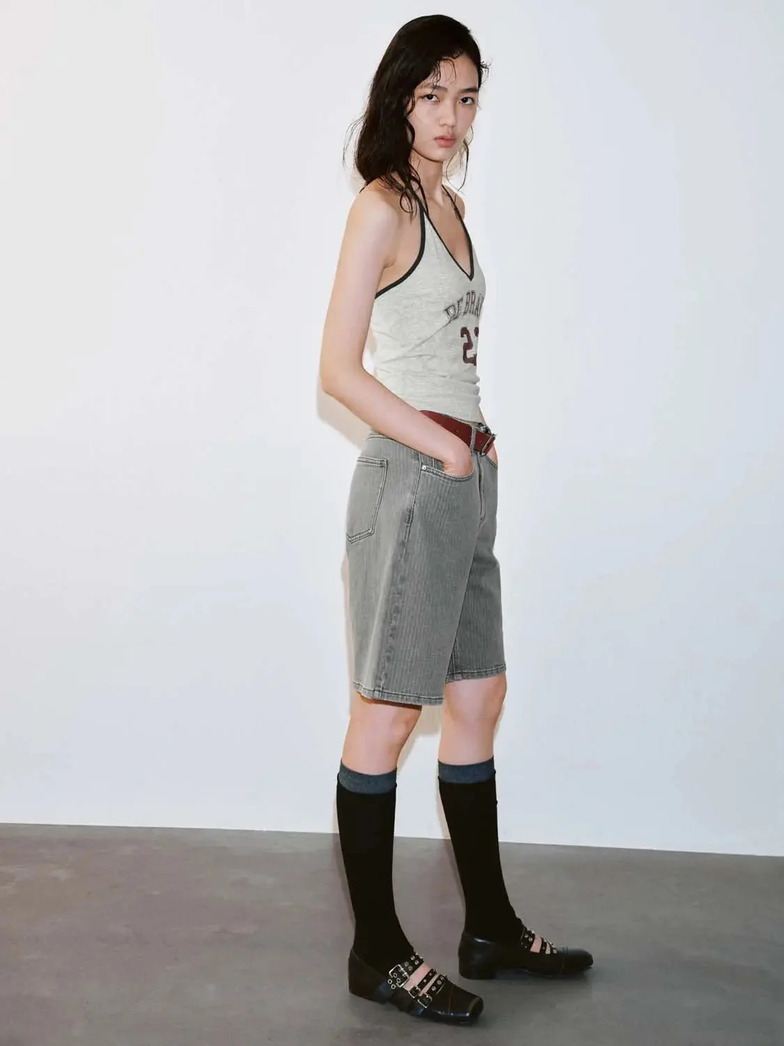 4555-knee-length-wide-leg-stretch-cotton-denim-shorts-4.webp Knee Length Wide Leg Stretch Cotton Denim Shorts