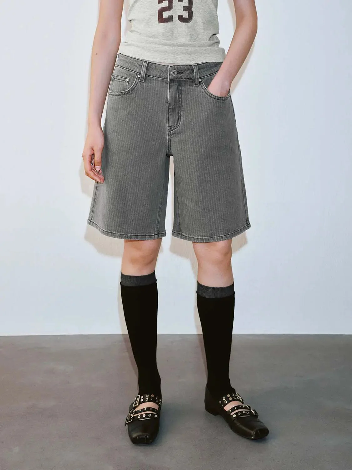 4555-knee-length-wide-leg-stretch-cotton-denim-shorts-9.webp Knee Length Wide Leg Stretch Cotton Denim Shorts