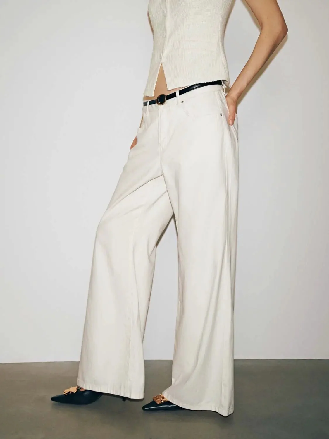4609-belted-flare-leg-jeans-3.webp Belted Flare Leg Jeans