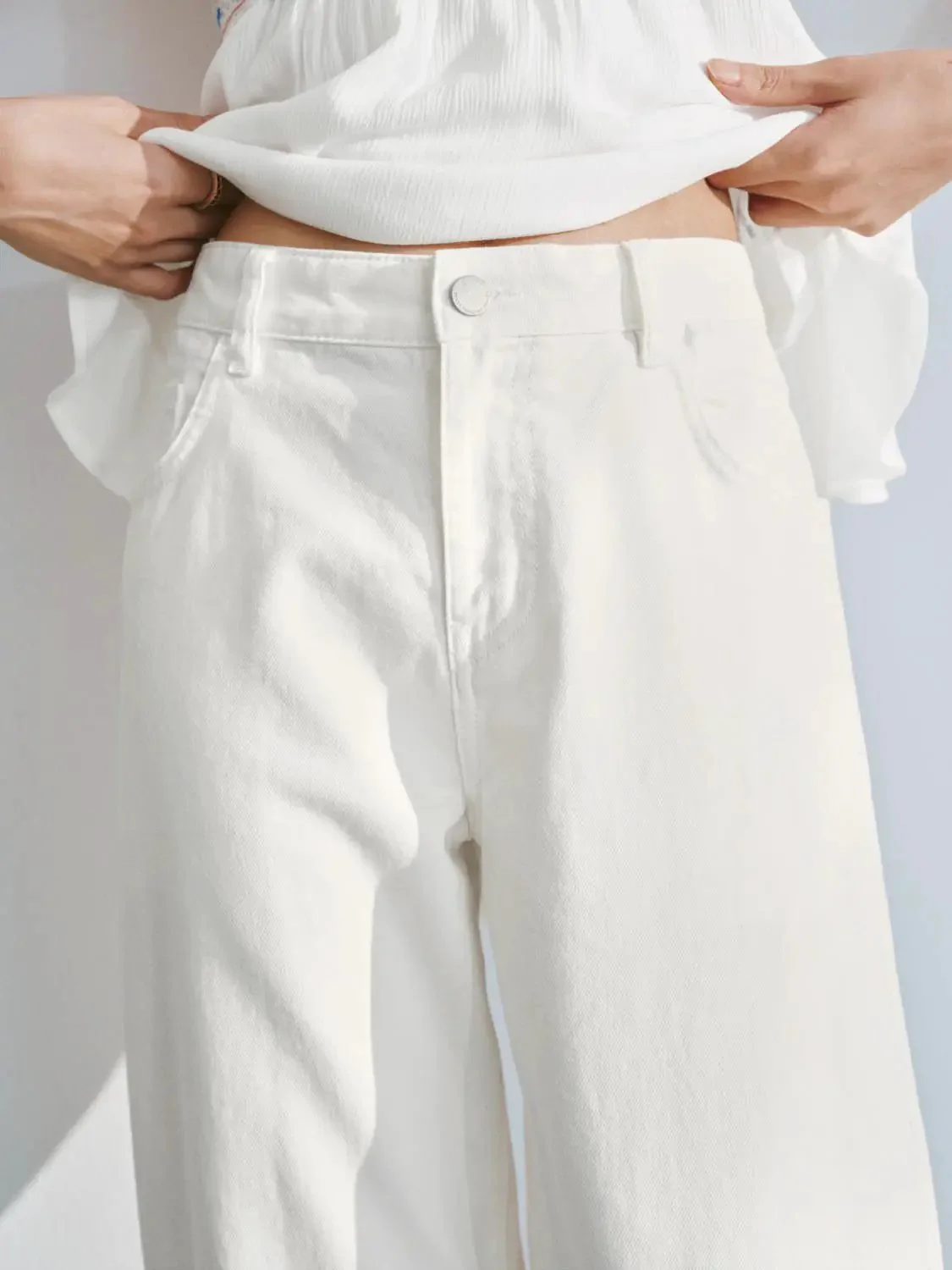 4683-guipure-lace-trim-wide-leg-cotton-lyocell-jeans-5.webp Guipure Lace Trim Wide Leg Cotton Lyocell Jeans