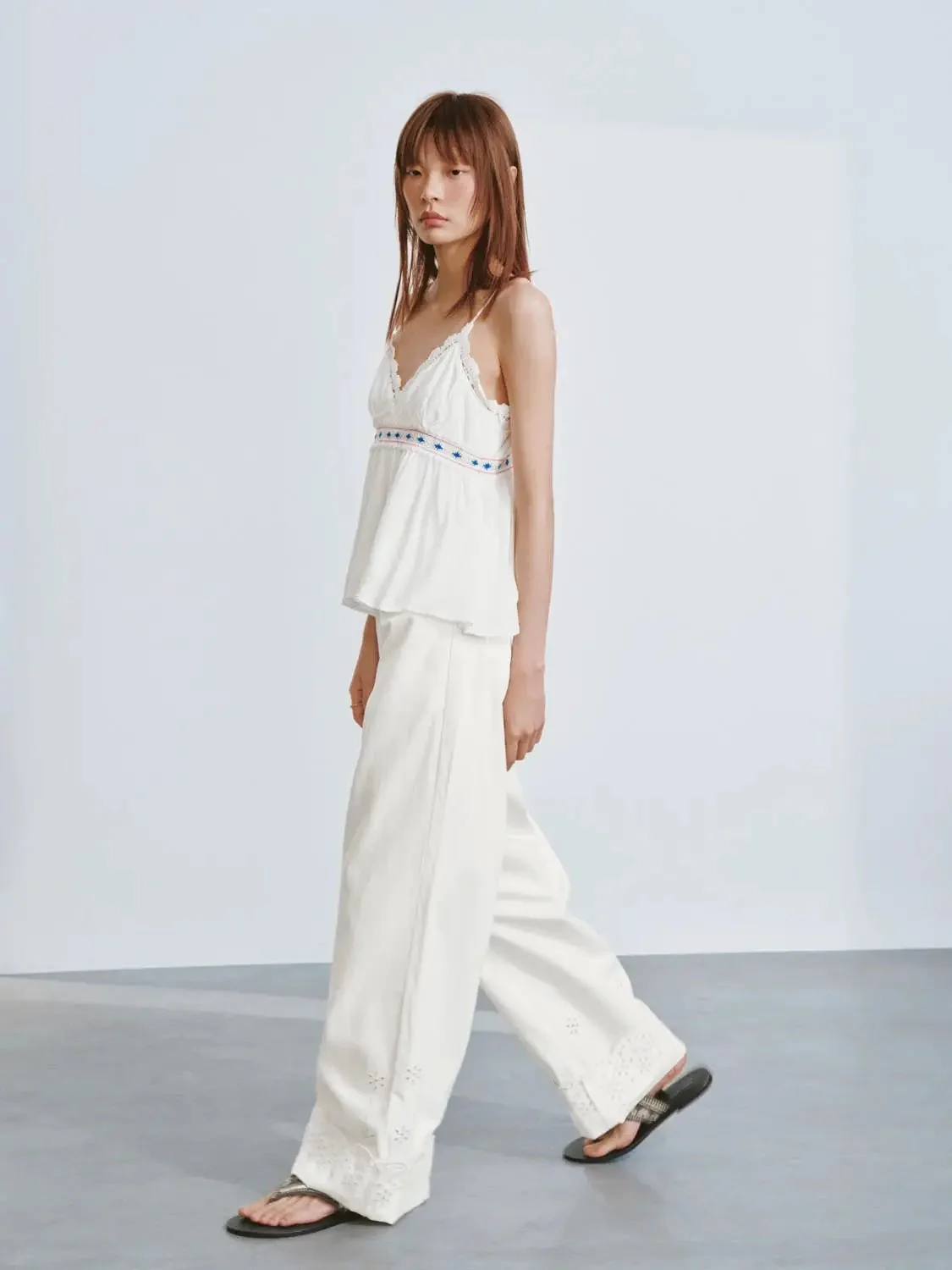 4683-guipure-lace-trim-wide-leg-cotton-lyocell-jeans-6.webp Guipure Lace Trim Wide Leg Cotton Lyocell Jeans