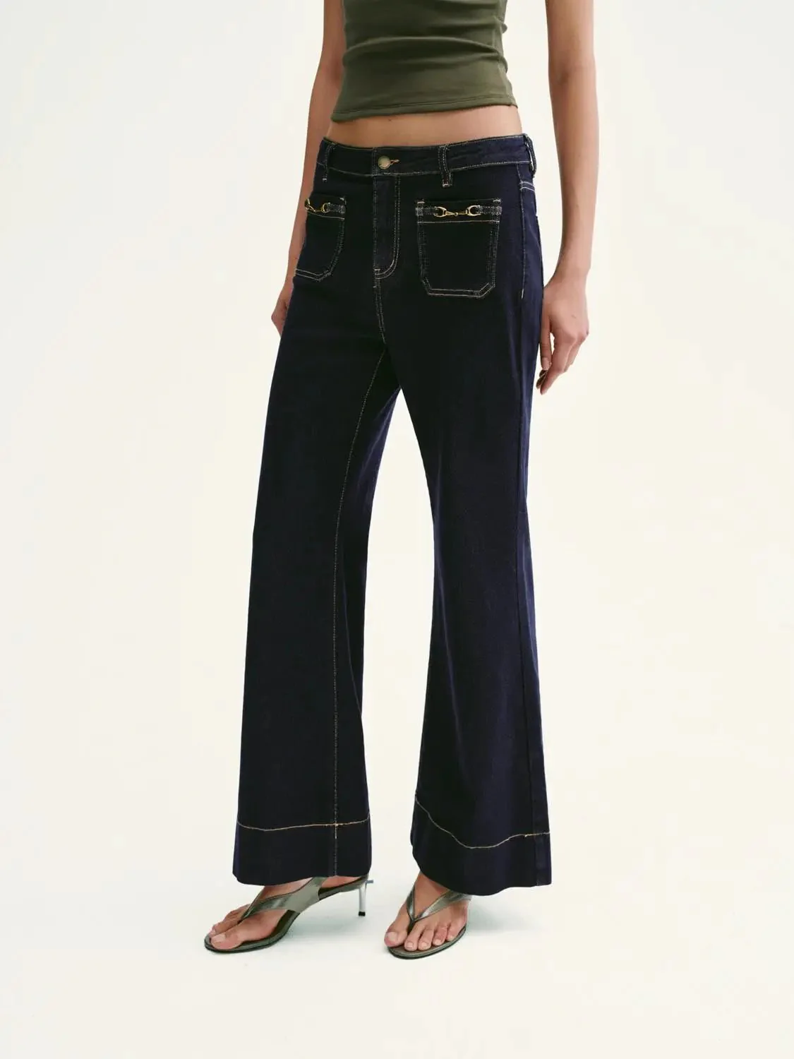 4759-cotton-blend-patch-pocket-stitch-detail-flare-jeans-3.webp Cotton Blend Patch Pocket Stitch Detail Flare Jeans