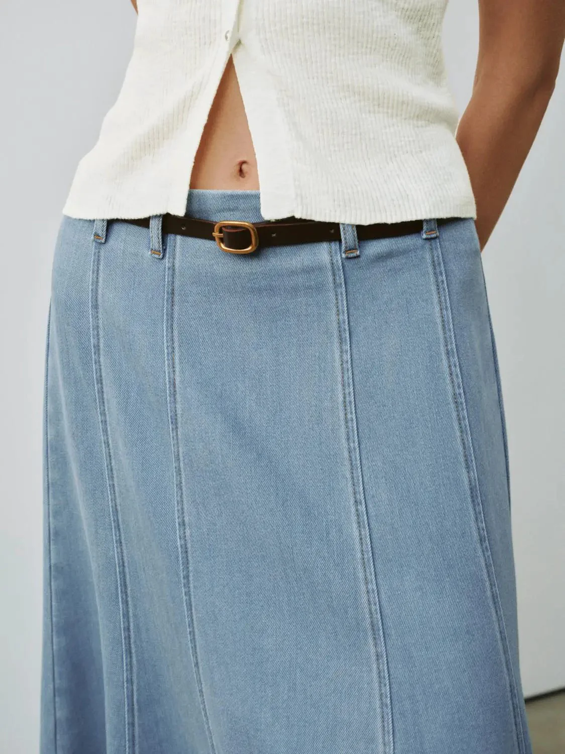 481-paneled-a-line-denim-skirts-with-belt-5.webp Paneled A Line Denim Skirts With Belt