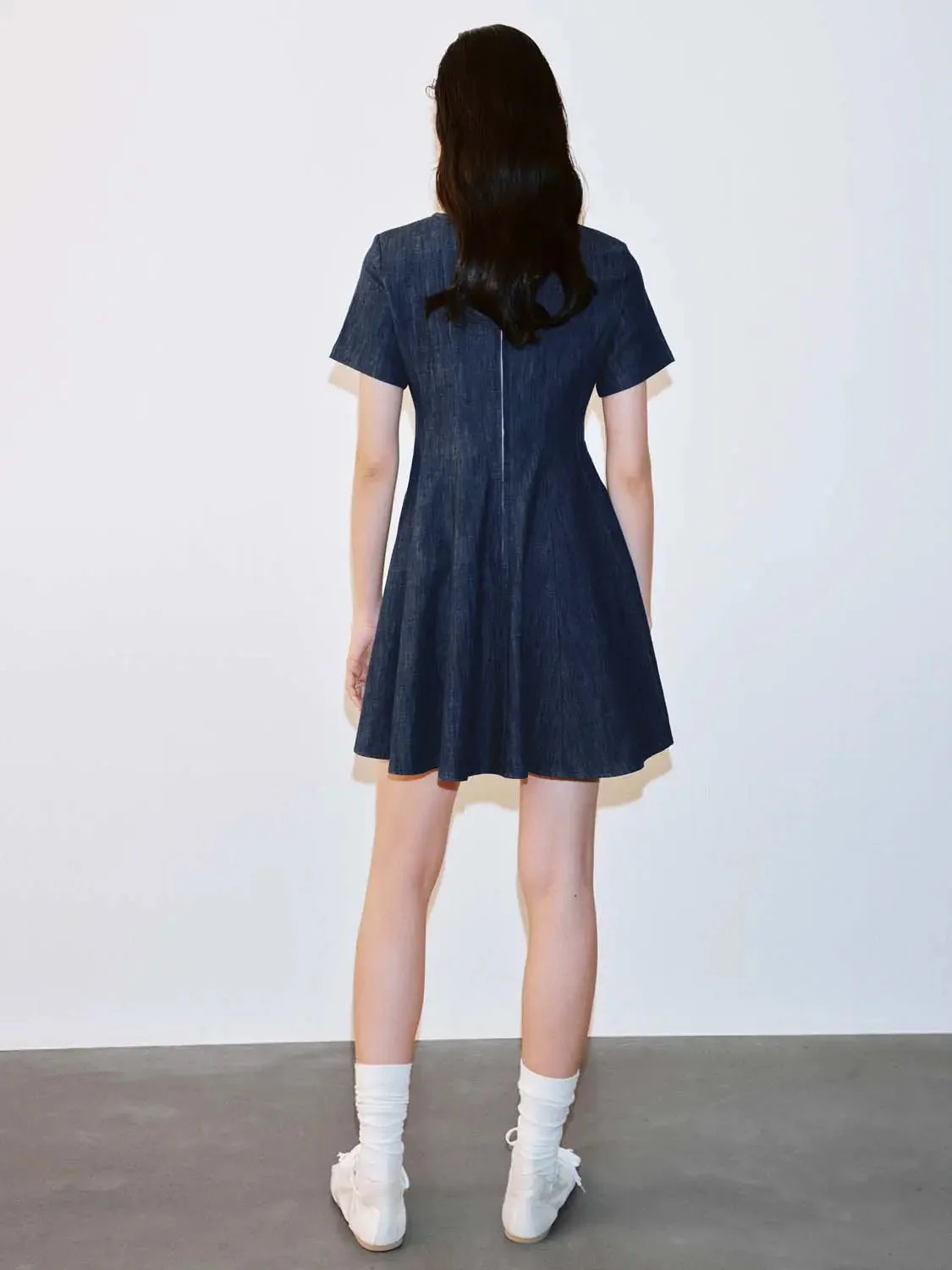 4818-denim-pleated-short-sleeve-midi-dress-6.webp Denim Pleated Short Sleeve Midi Dress