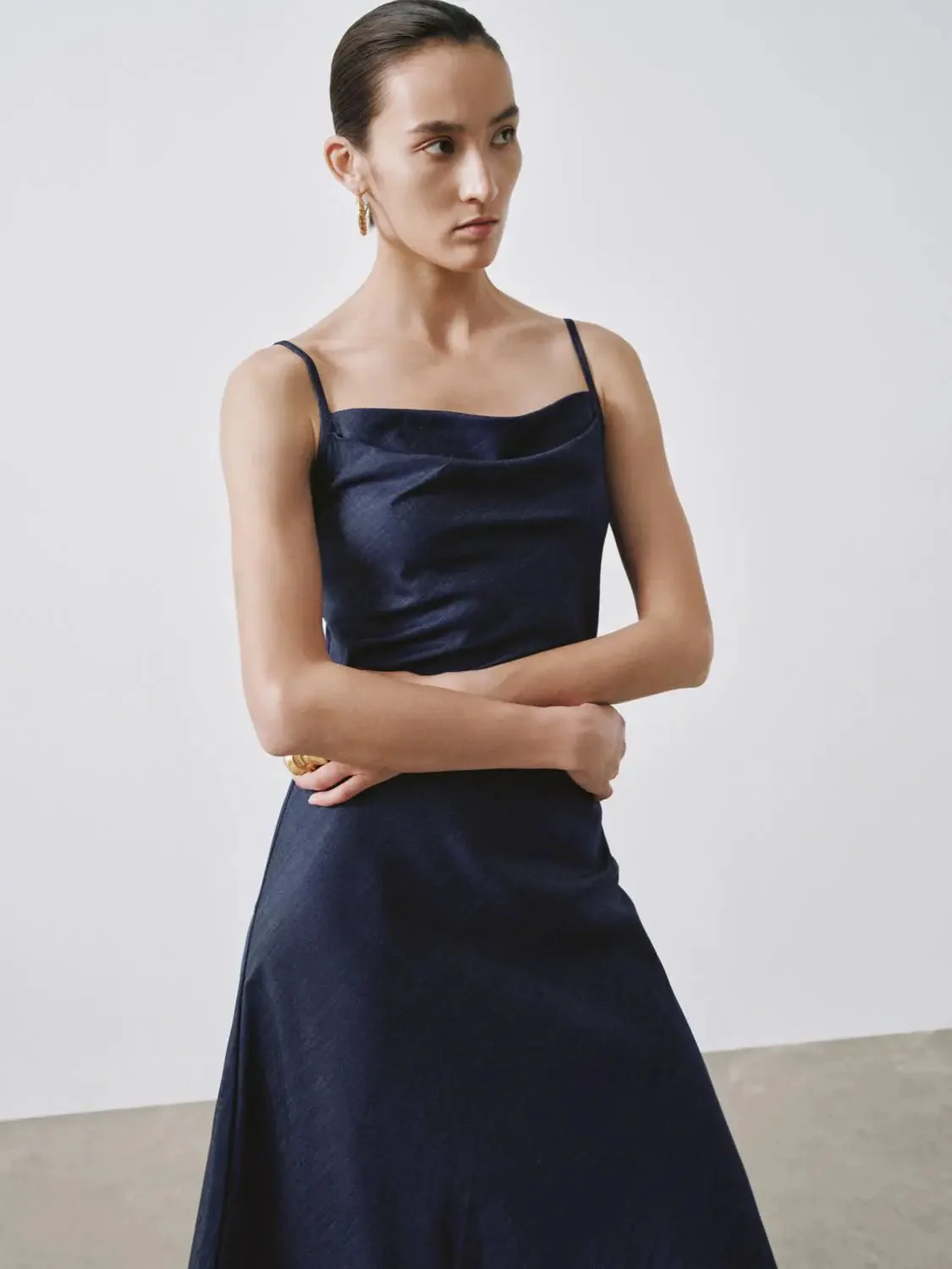 4831-lyocell-blend-strappy-navy-chic-midi-dresses-2.webp Lyocell Blend Strappy Navy Chic Midi Dresses