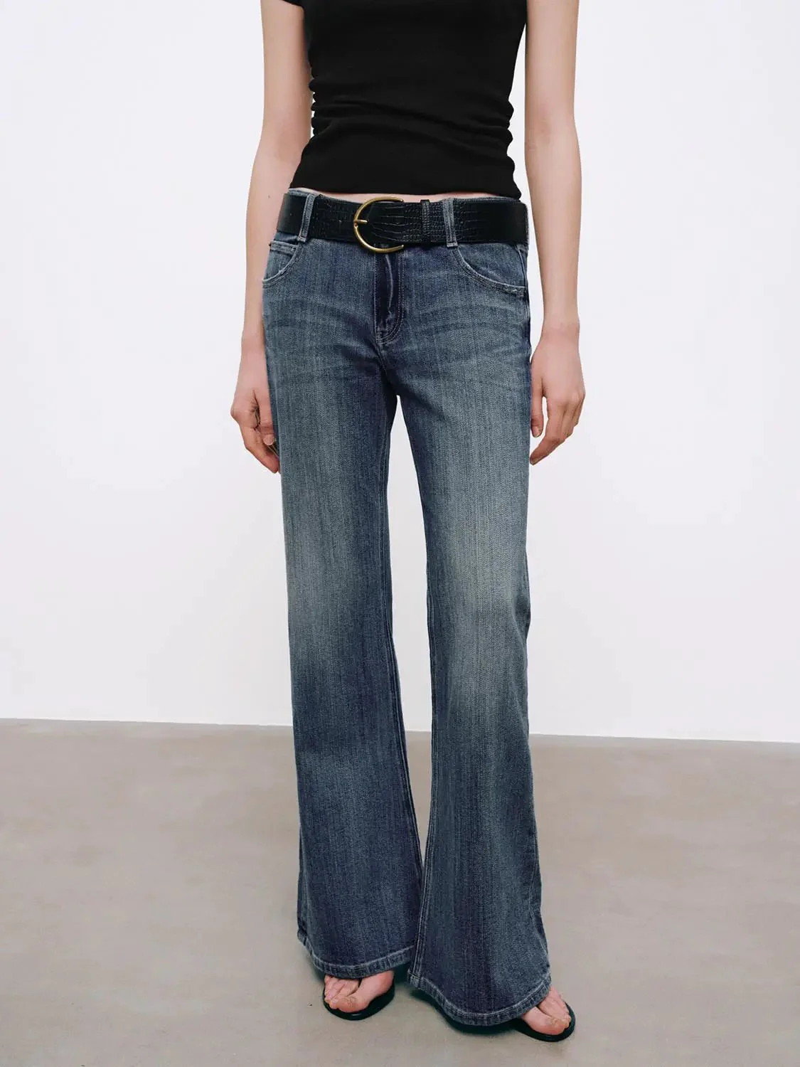 4858-cotton-blend-stretch-belted-flare-classic-jeans-1.webp Cotton Blend Stretch Belted Flare Classic Jeans