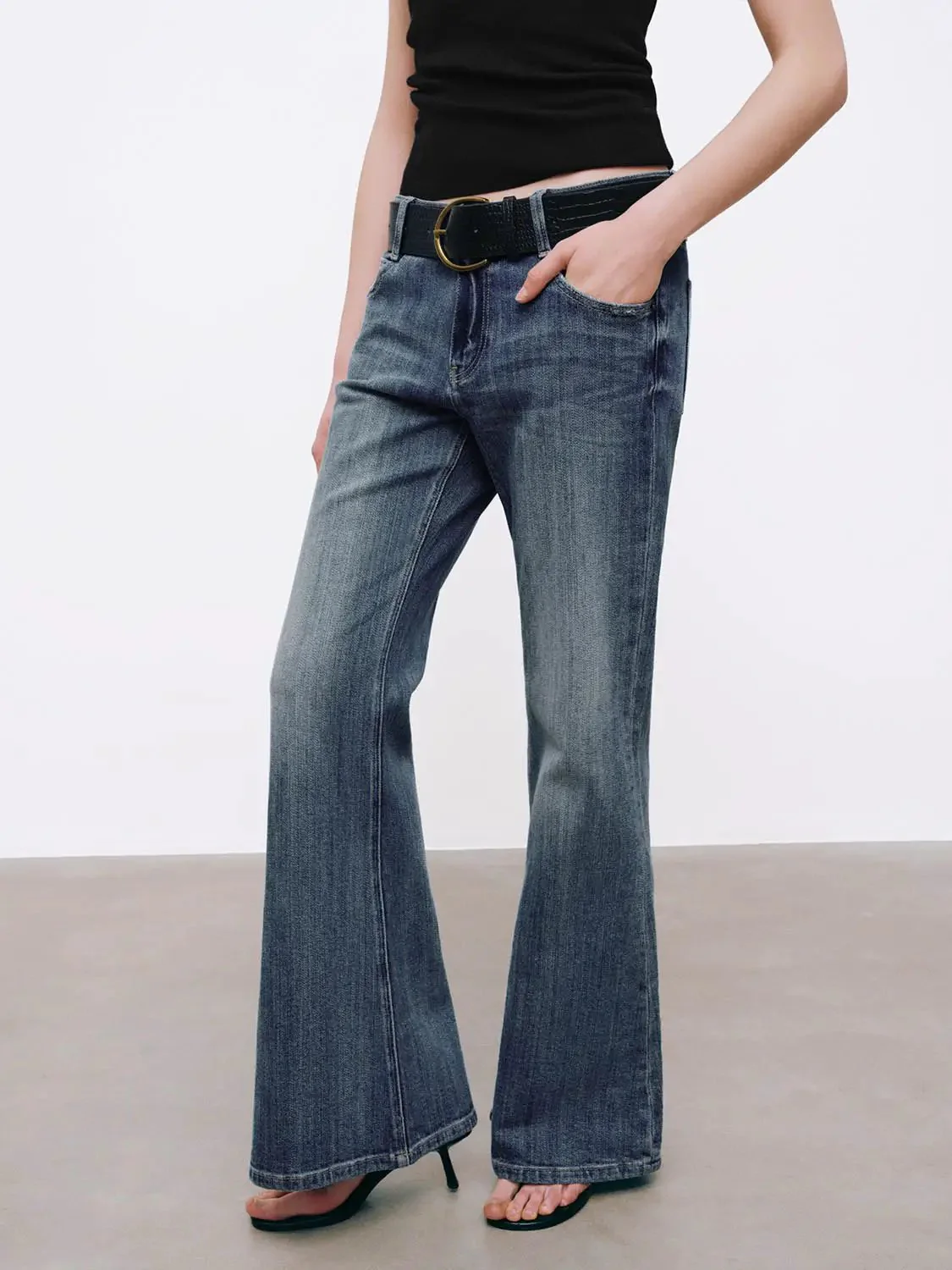 4858-cotton-blend-stretch-belted-flare-classic-jeans-3.webp Cotton Blend Stretch Belted Flare Classic Jeans