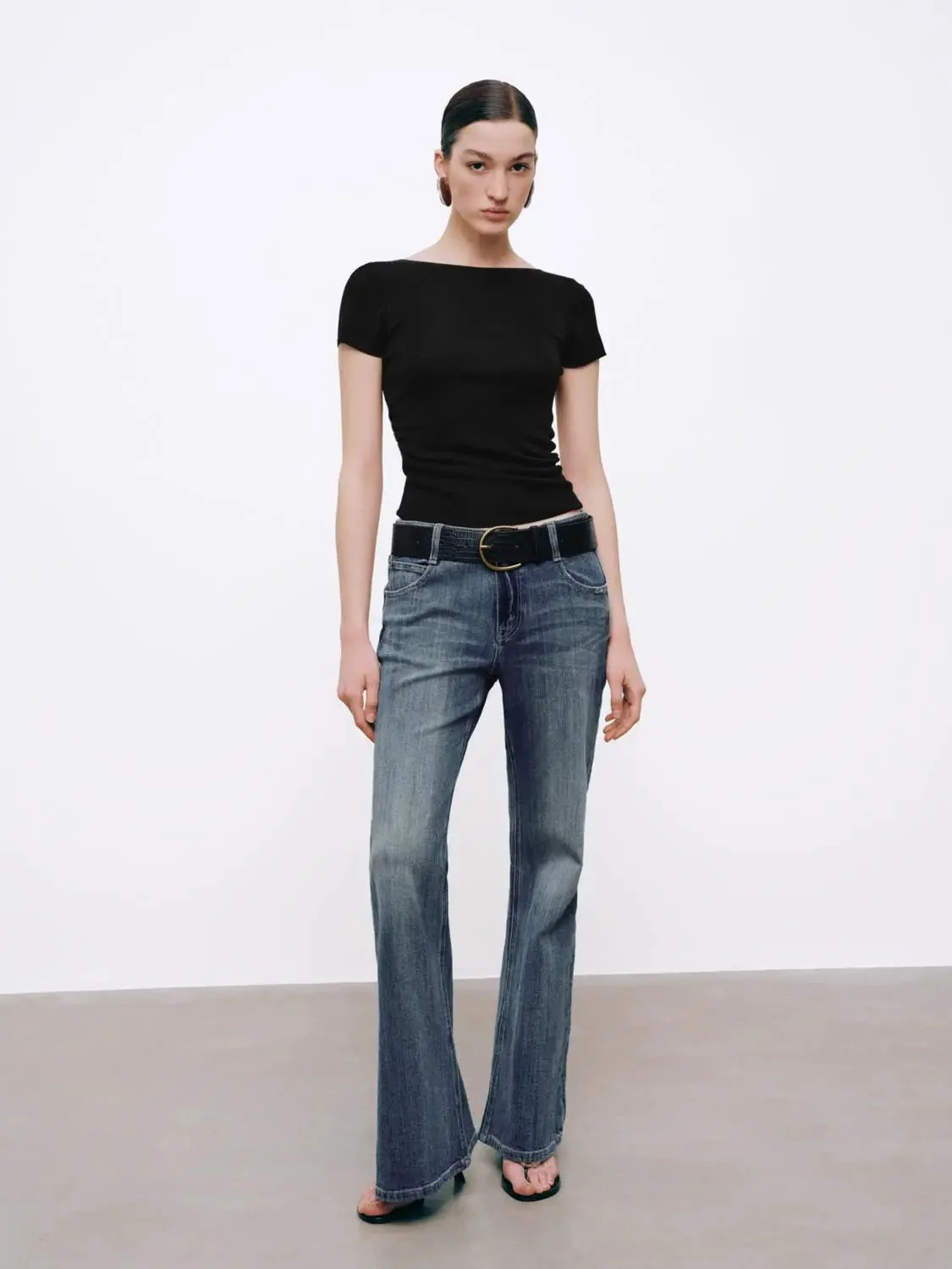 4858-cotton-blend-stretch-belted-flare-classic-jeans-6.webp Cotton Blend Stretch Belted Flare Classic Jeans