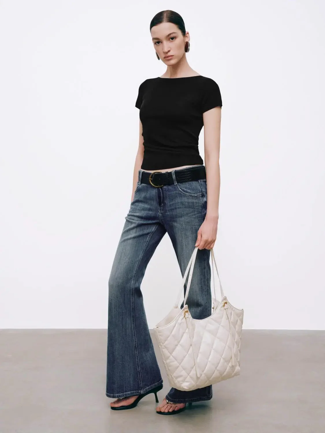 4858-cotton-blend-stretch-belted-flare-classic-jeans-7.webp Cotton Blend Stretch Belted Flare Classic Jeans