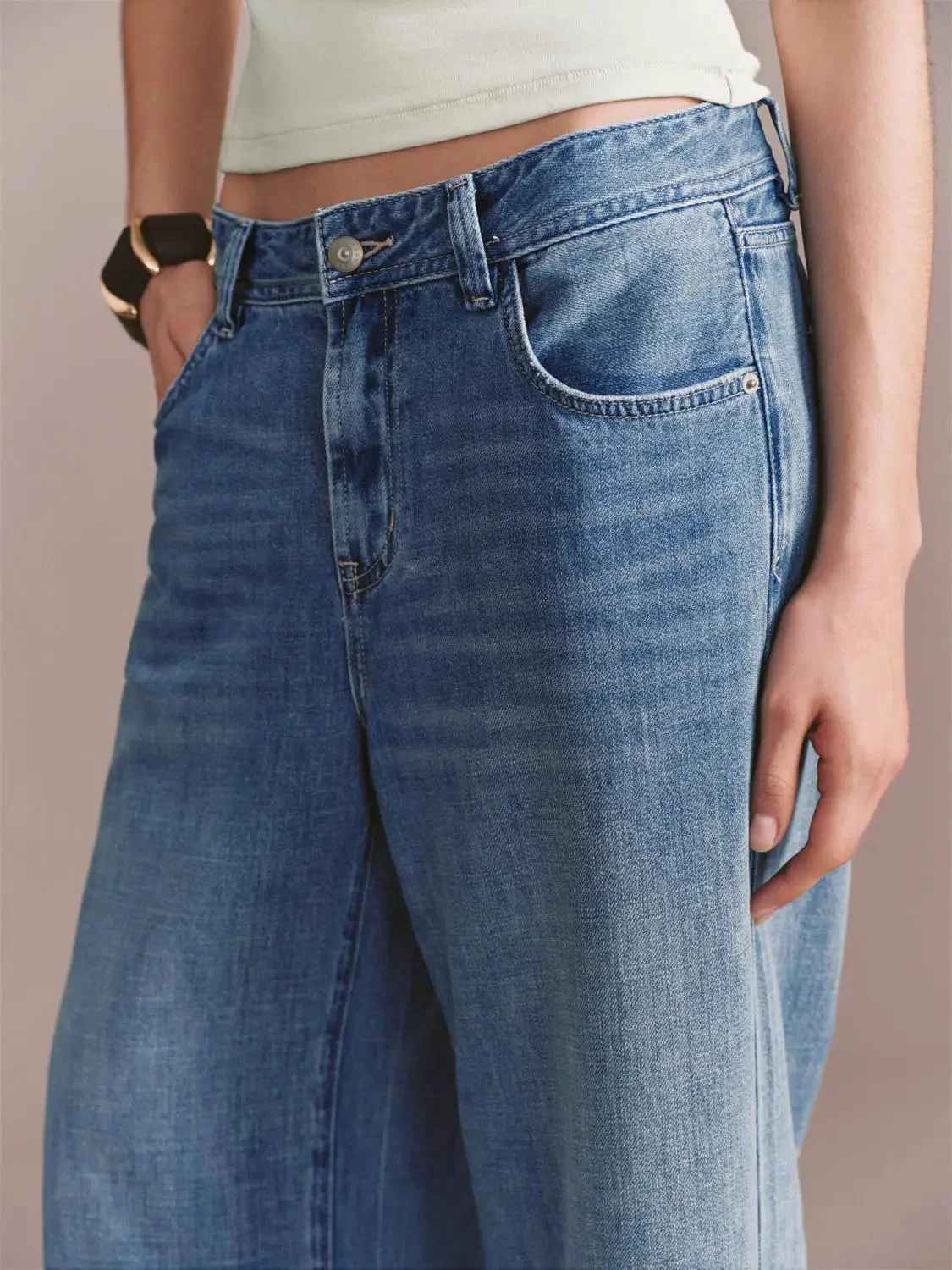 4886-classic-wide-leg-denim-jeans-6.webp Classic Wide Leg Denim Jeans