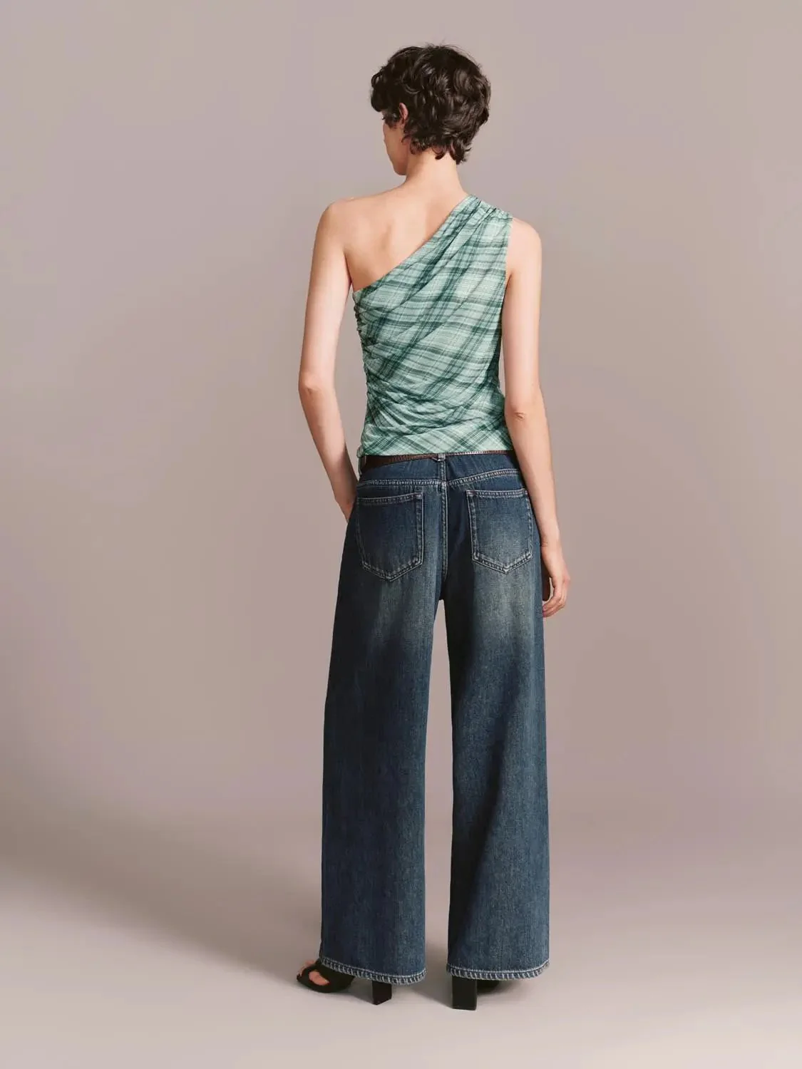 4920-belted-wide-leg-jeans-with-classic-belt-loop-detail-4.webp Belted Wide Leg Jeans With Classic Belt Loop Detail