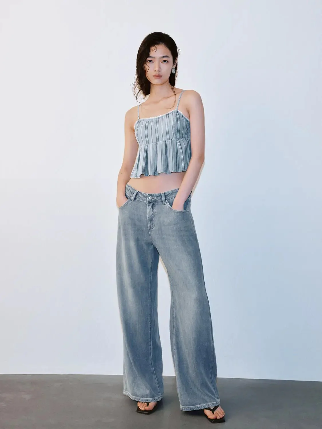 4962-wide-leg-jeans-non-stretch-denim-with-comfortable-fit-1.webp Wide Leg Jeans Non Stretch Denim With Comfortable Fit