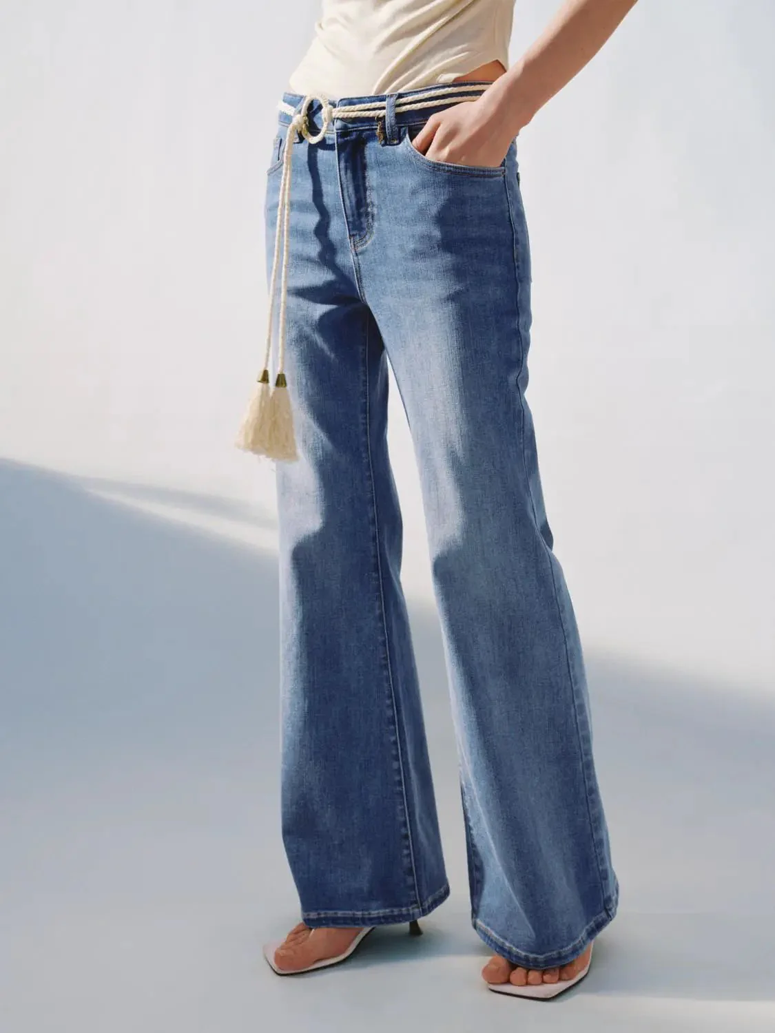 4997-string-belt-flare-leg-jeans-with-slight-stretch-denim-3.webp String Belt Flare Leg Jeans with Slight Stretch Denim