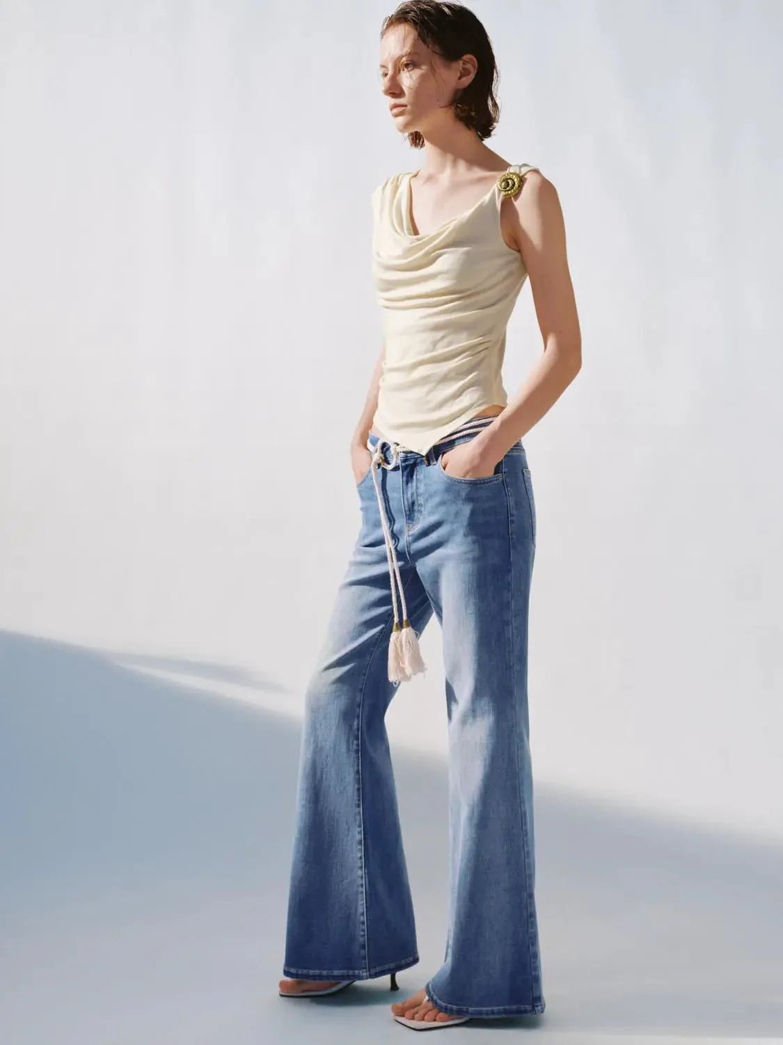 4997-string-belt-flare-leg-jeans-with-slight-stretch-denim-7.webp String Belt Flare Leg Jeans with Slight Stretch Denim
