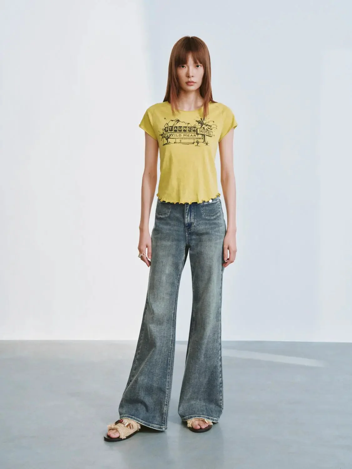 5017-washed-flare-leg-jeans-with-slight-stretch-denim-1.webp Washed Flare Leg Jeans With Slight Stretch Denim
