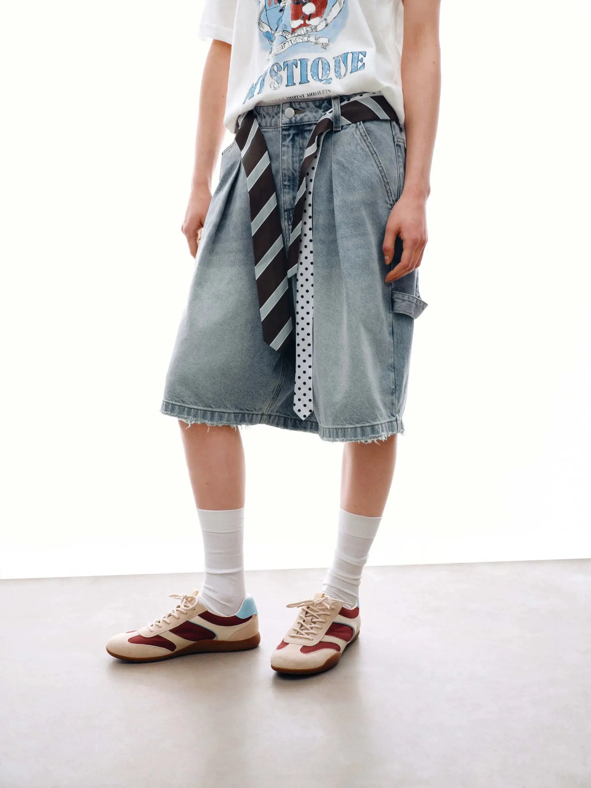 5122-denim-with-tie-belt-and-raw-detail-shorts-3.webp Denim With Tie Belt And Raw Detail Shorts