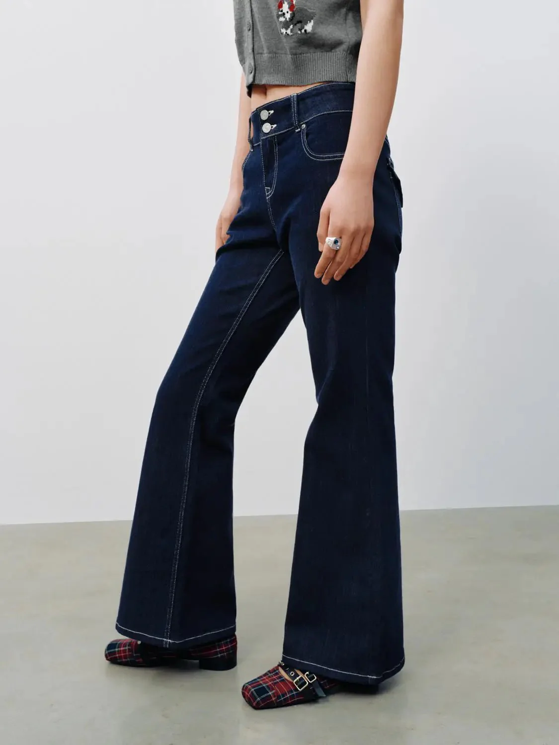 5136-high-rise-dark-indigo-denim-flare-leg-jeans-3.webp High Rise Dark Indigo Denim Flare Leg Jeans