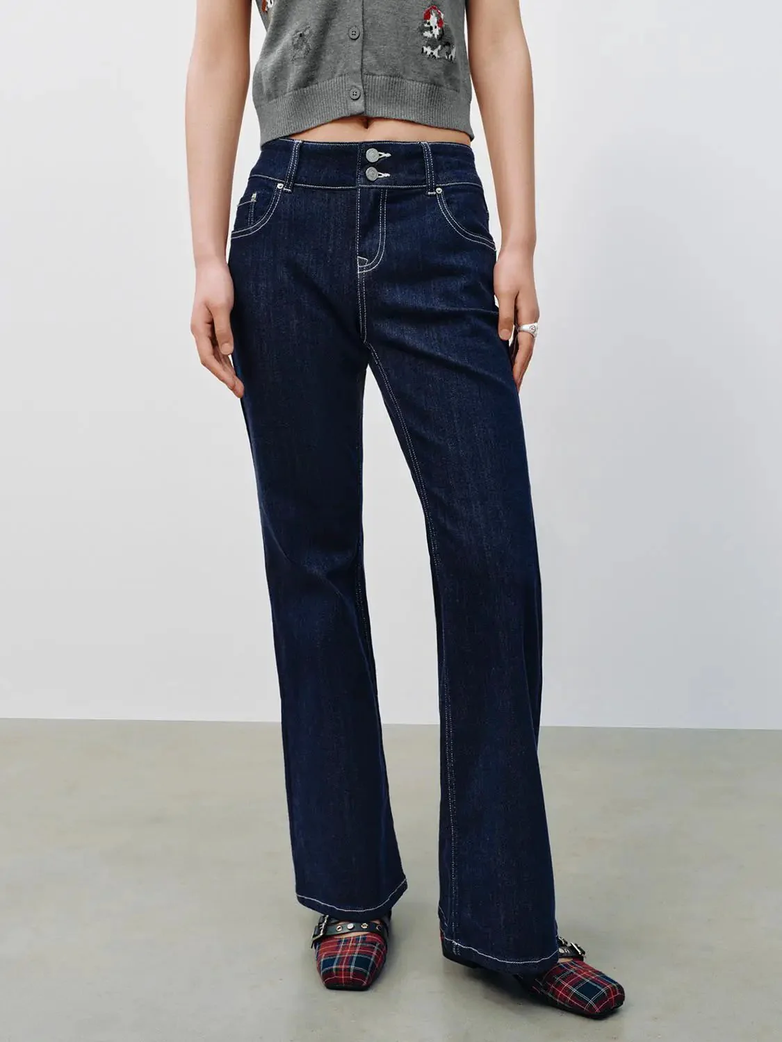 5136-high-rise-dark-indigo-denim-flare-leg-jeans-9.webp High Rise Dark Indigo Denim Flare Leg Jeans