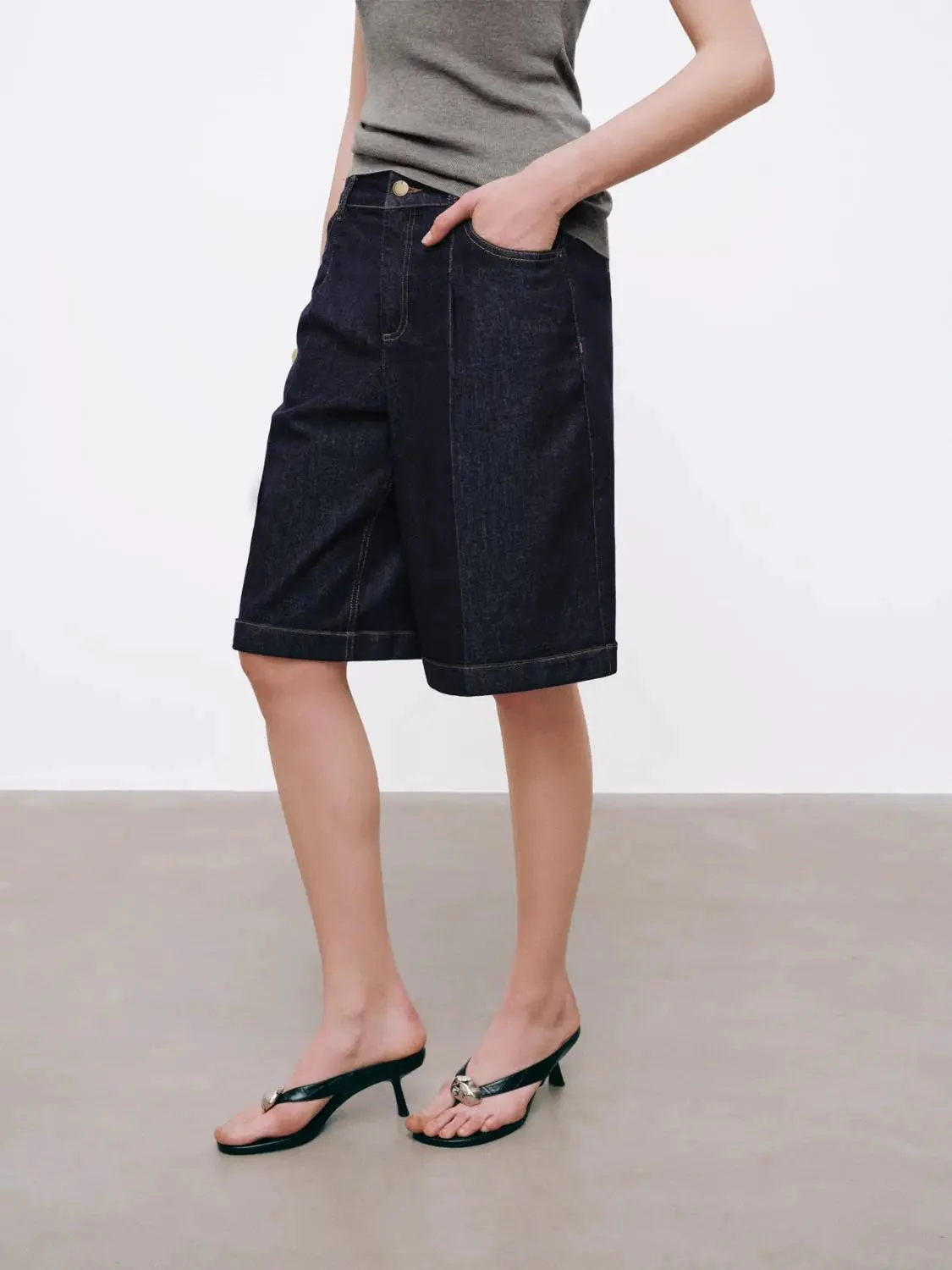 5182-dark-wash-stitch-detail-pleated-denim-shorts-3.webp Dark Wash Stitch Detail Pleated Denim Shorts