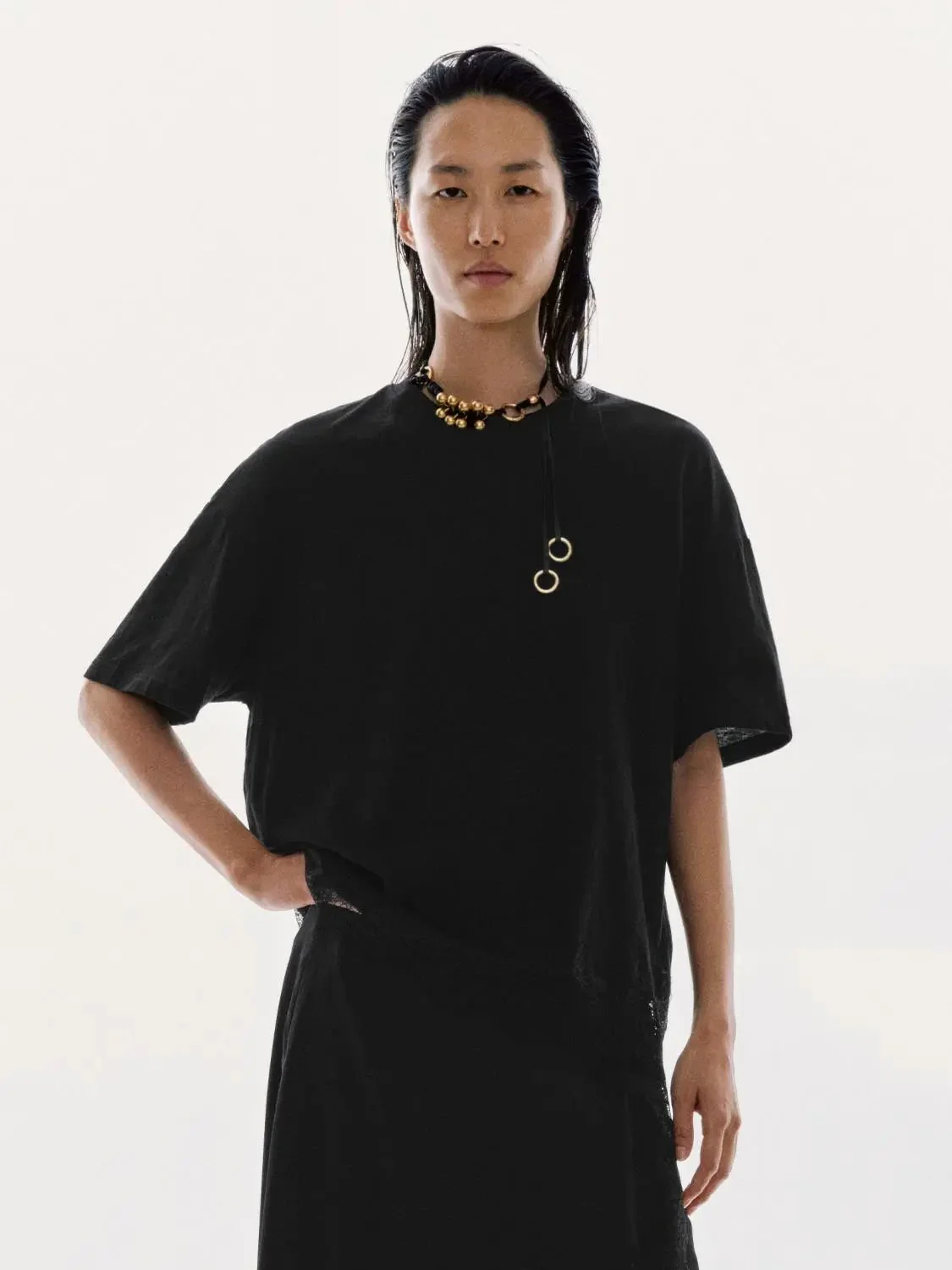 532-cotton-tee-with-delicate-lace-trim-t-shirts-1.webp Cotton Tee With Delicate Lace Trim T Shirts