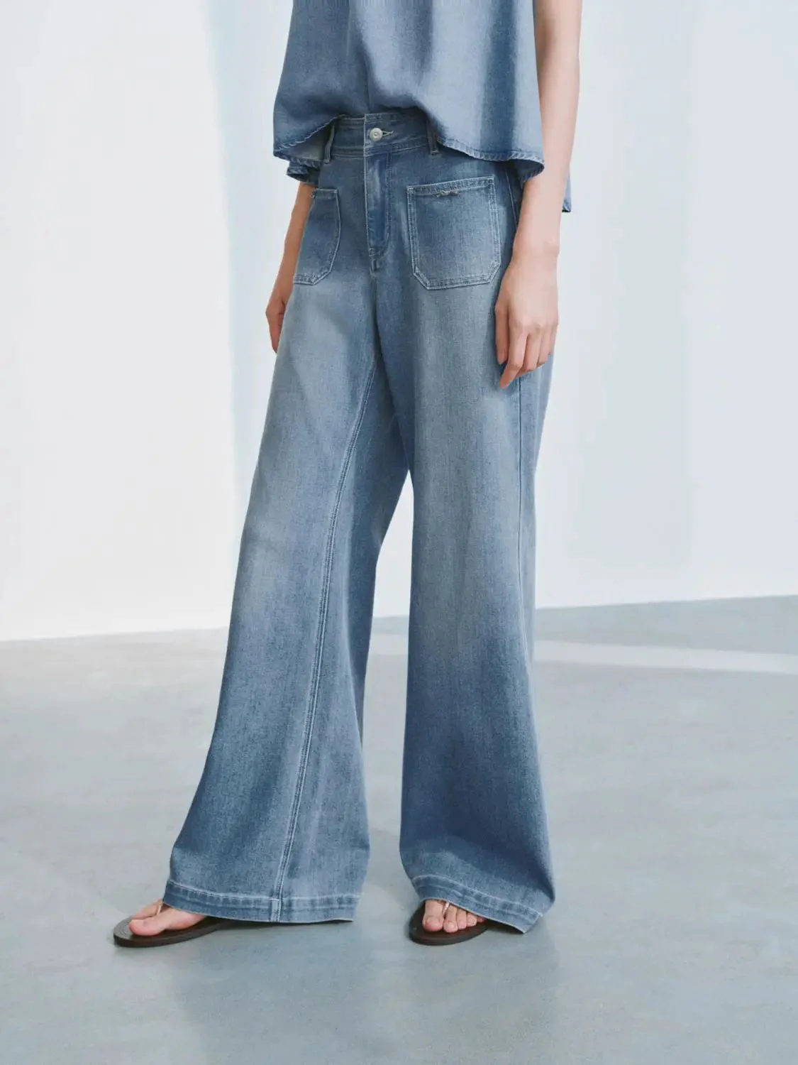 5415-patch-pocket-jeans-with-stitch-detail-and-flare-leg-3.webp Patch Pocket Jeans With Stitch Detail And Flare Leg