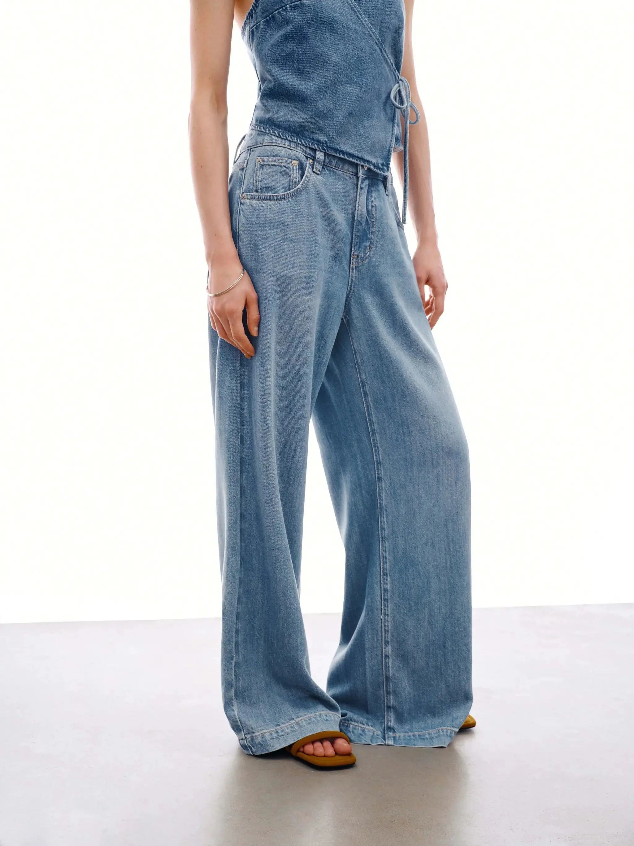 5429-wide-leg-jeans-3.webp Wide Leg Jeans