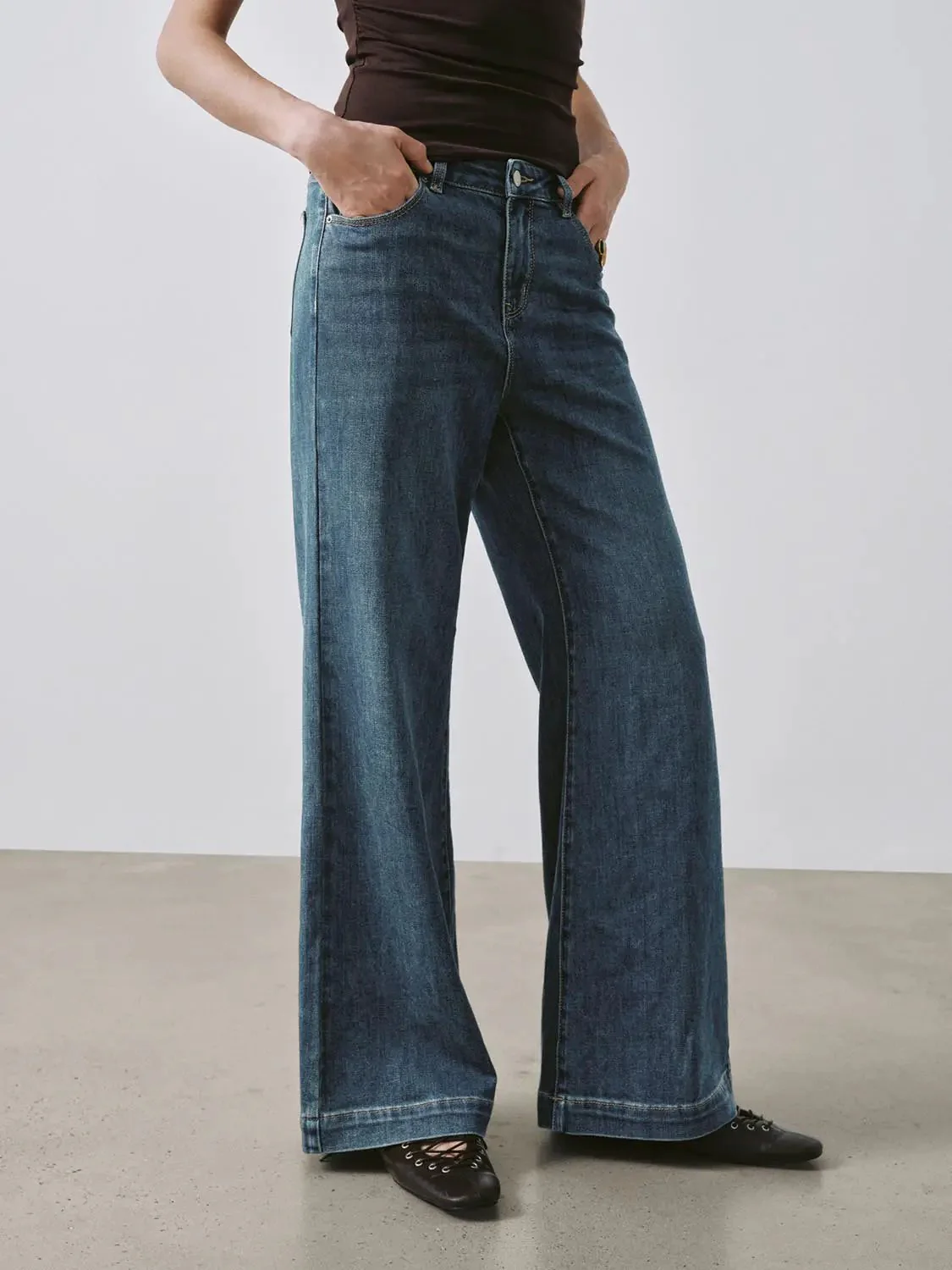 5436-flare-leg-jeans-3.webp Flare Leg Jeans
