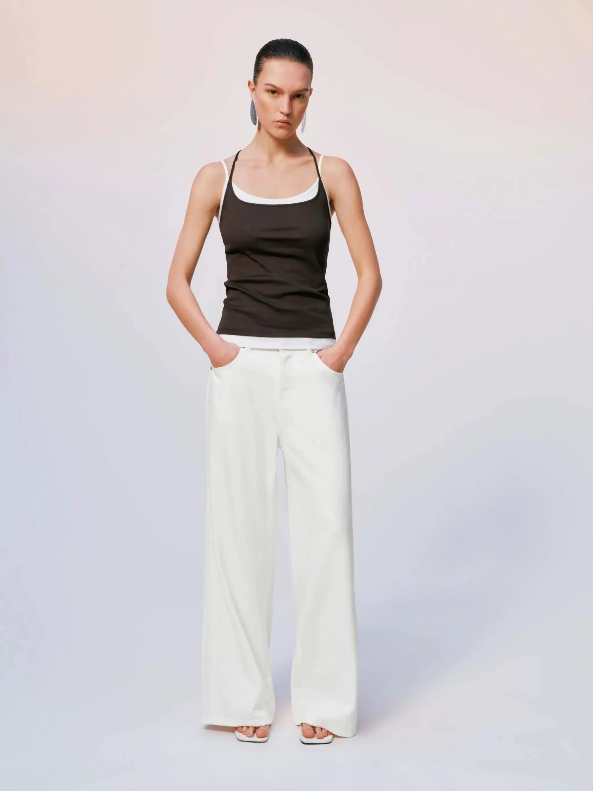5463-classic-white-cotton-viscose-wide-leg-jeans-4.webp Classic White Cotton Viscose Wide Leg Jeans