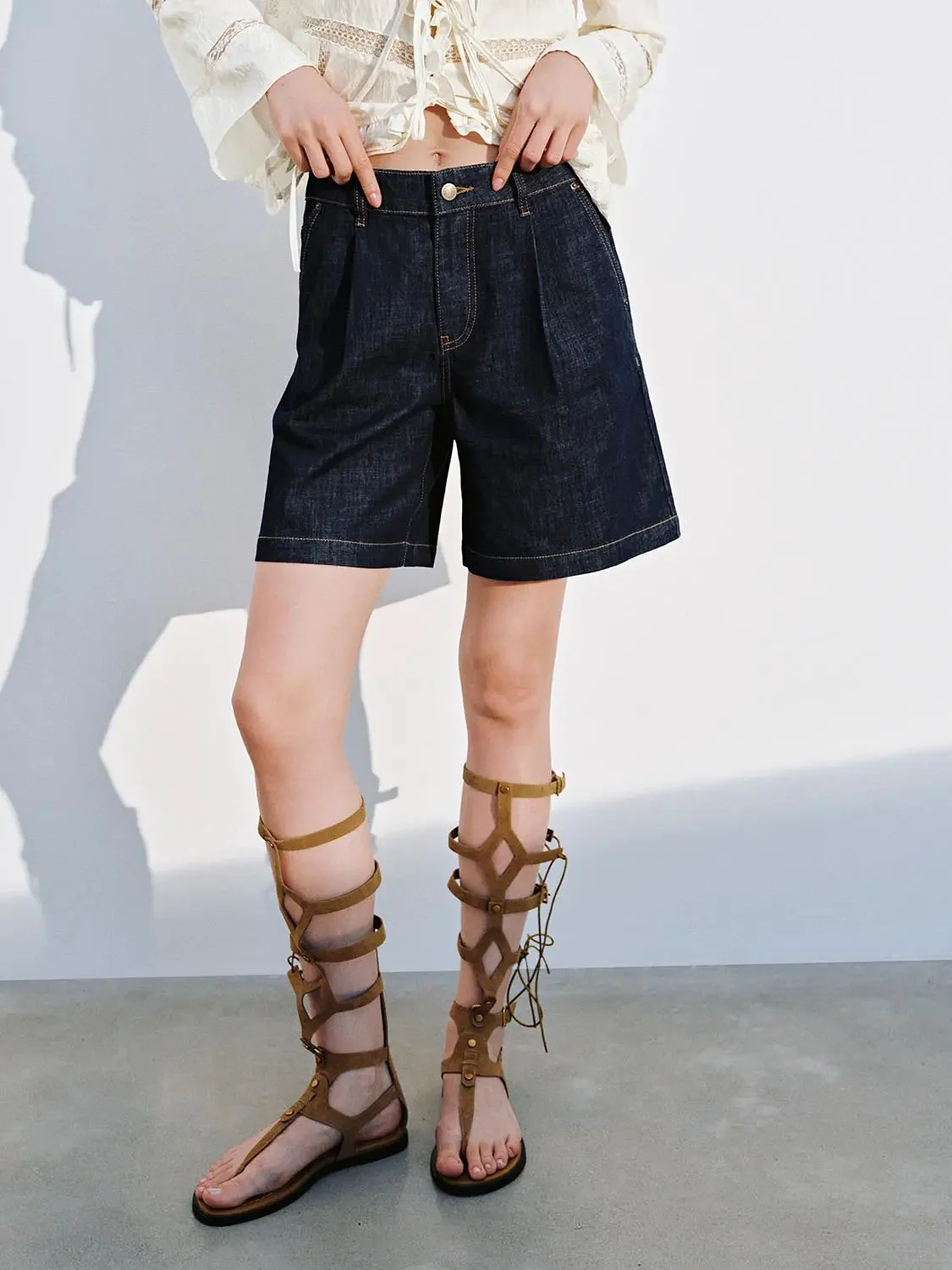 5470-stitch-detail-cotton-denim-medium-wash-shorts-9.webp Stitch Detail Cotton Denim Medium Wash Shorts