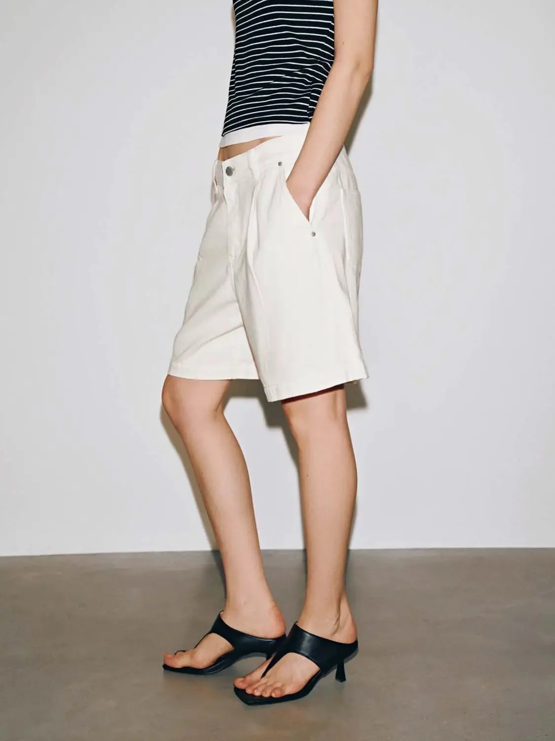 5491-stitch-detail-denim-shorts-3.webp Stitch Detail Denim Shorts