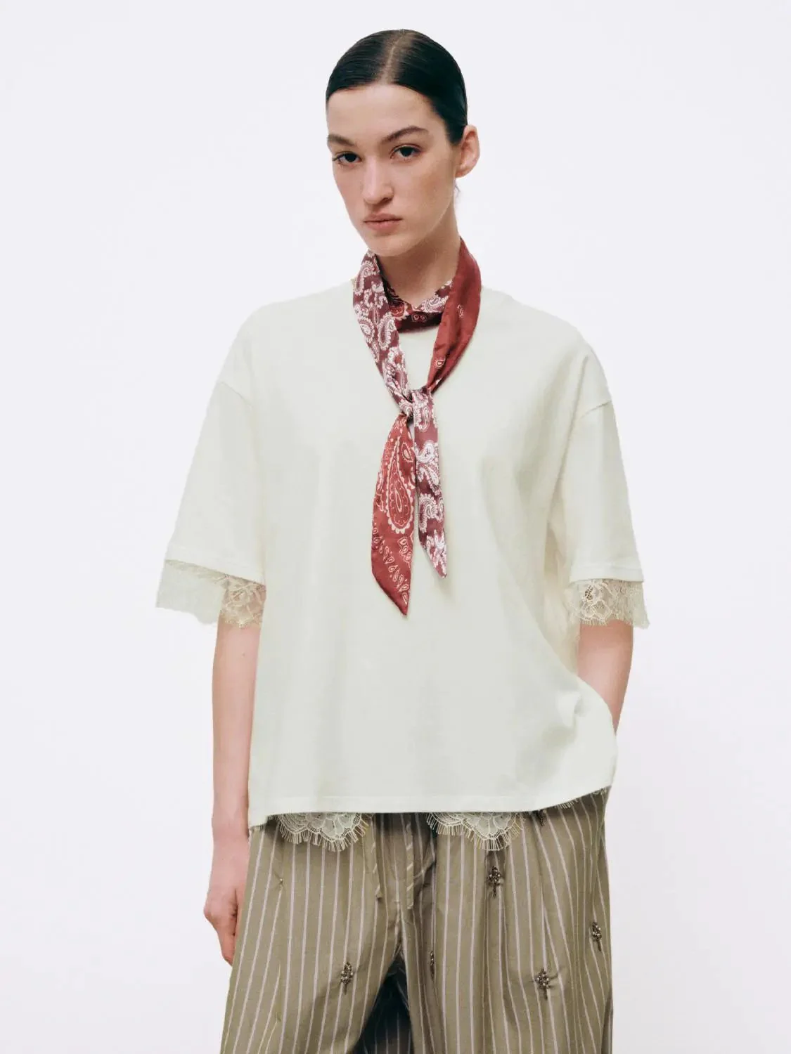 552-lace-trim-soft-cotton-relaxed-crew-neck-t-shirt-9.webp Lace Trim Soft Cotton Relaxed Crew Neck T Shirt