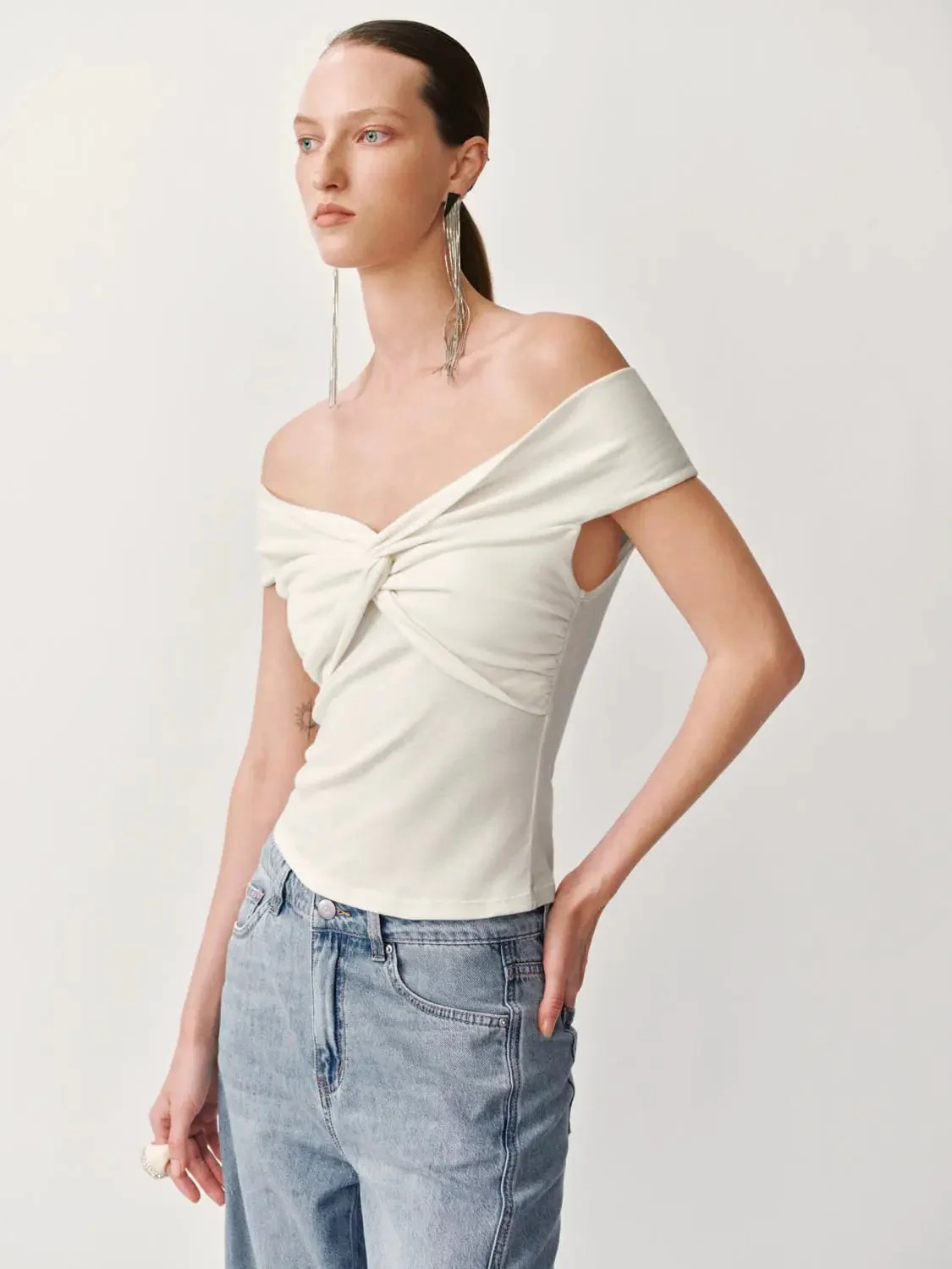 5557-elegant-lyocell-wool-twisted-front-knit-top-2.webp Elegant Lyocell Wool Twisted Front Knit Top