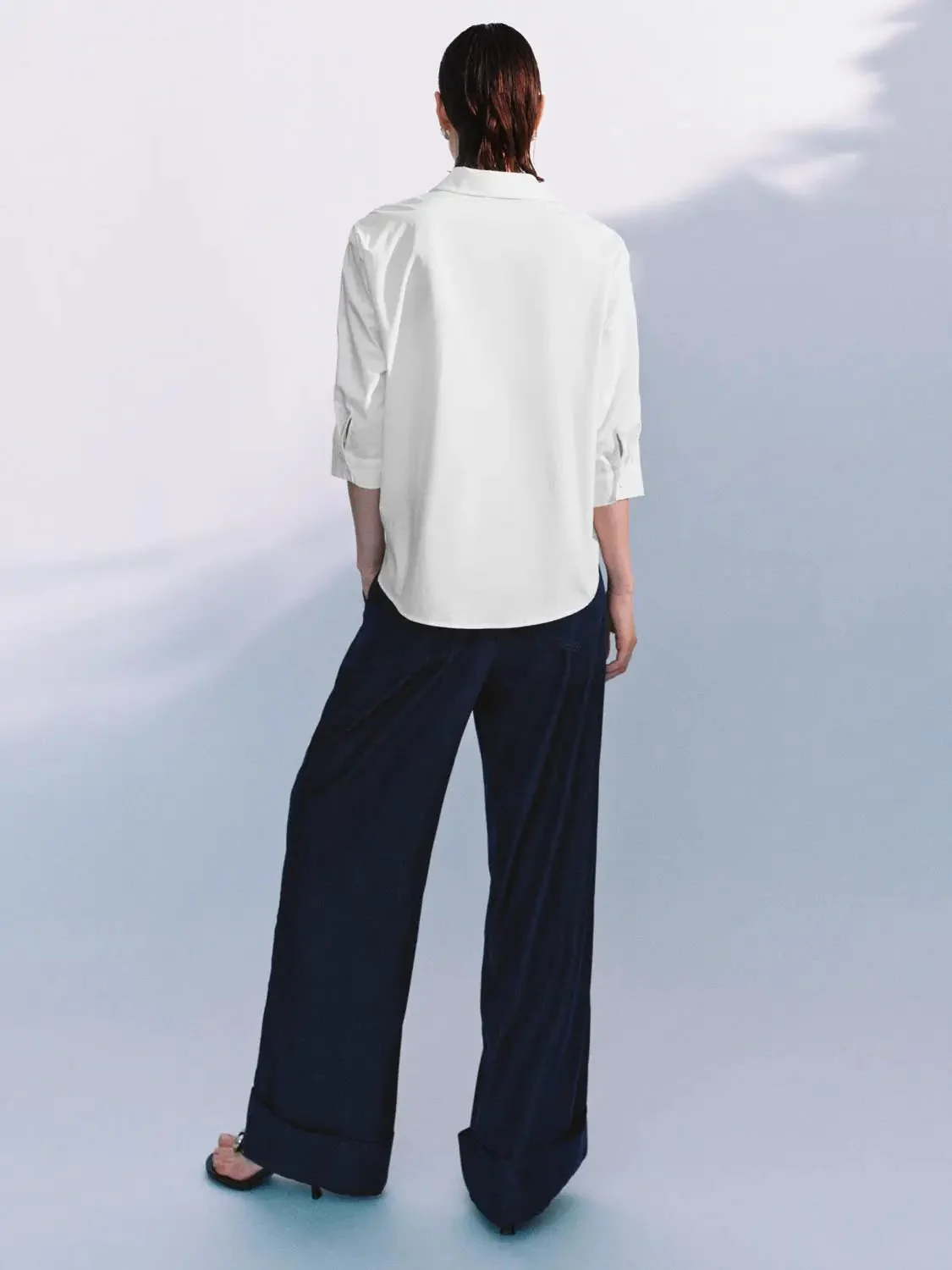 5574-cotton-button-down-with-front-knot-detail-relaxed-shirt-13.webp Cotton Button-Down With Front Knot Detail Relaxed Shirt