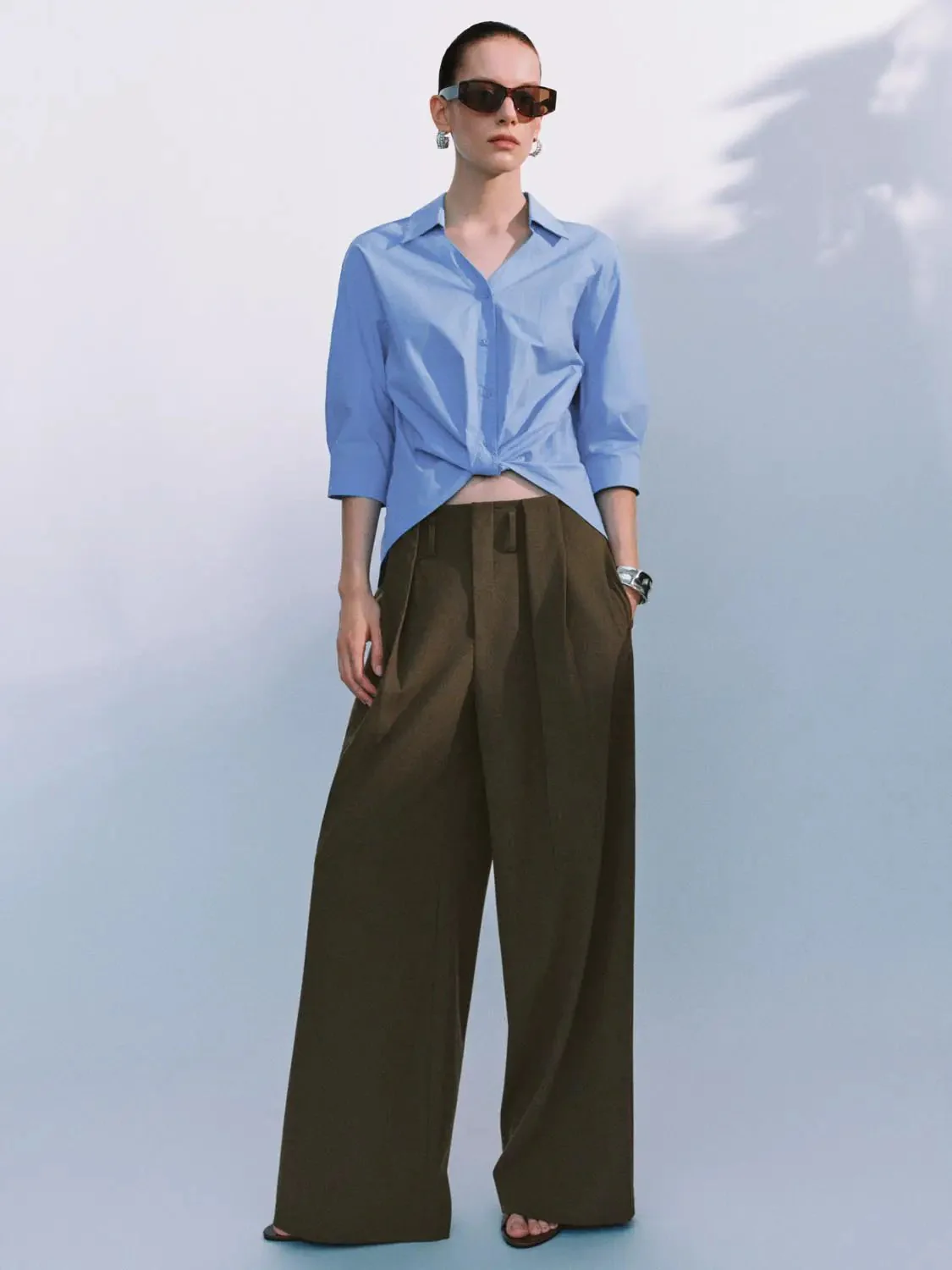 5574-cotton-button-down-with-front-knot-detail-relaxed-shirt-6.webp Cotton Button-Down With Front Knot Detail Relaxed Shirt