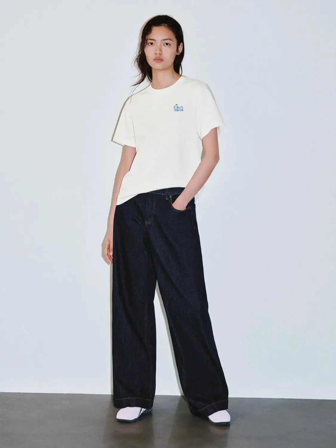 5631-cotton-everyday-essential-slight-stretch-t-shirts-4.webp Cotton Everyday Essential Slight Stretch T-Shirts