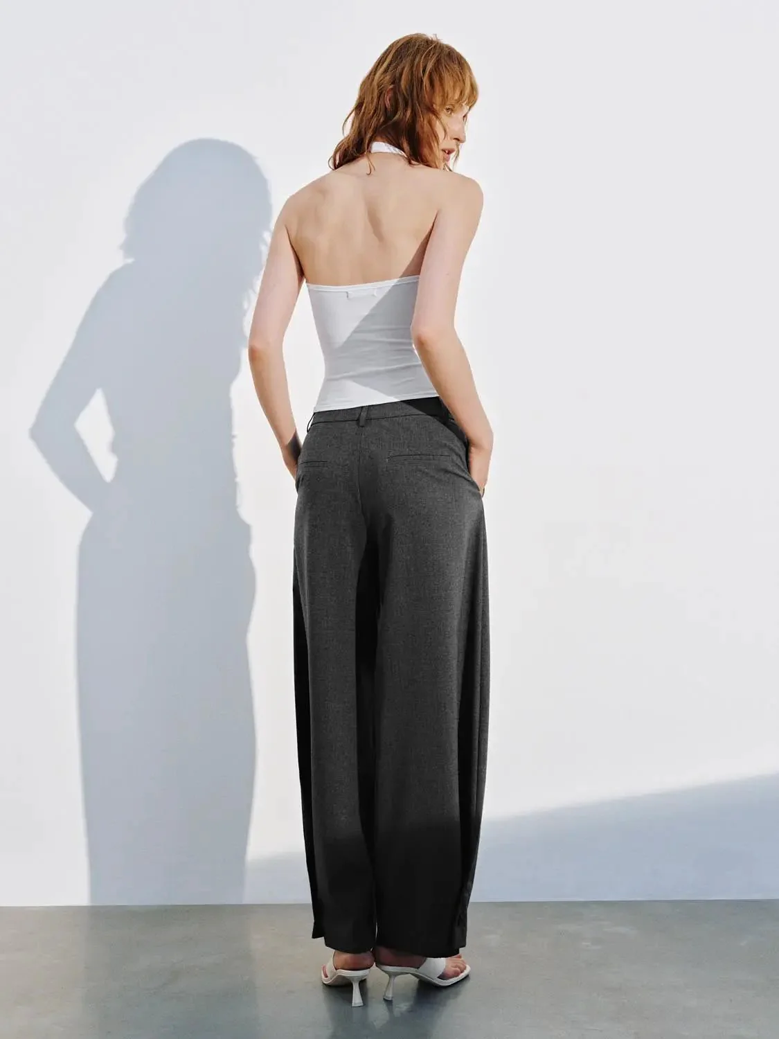 565-soft-cotton-blend-halter-neck-lightweight-tank-top-30.webp Soft Cotton Blend Halter Neck Lightweight Tank Top