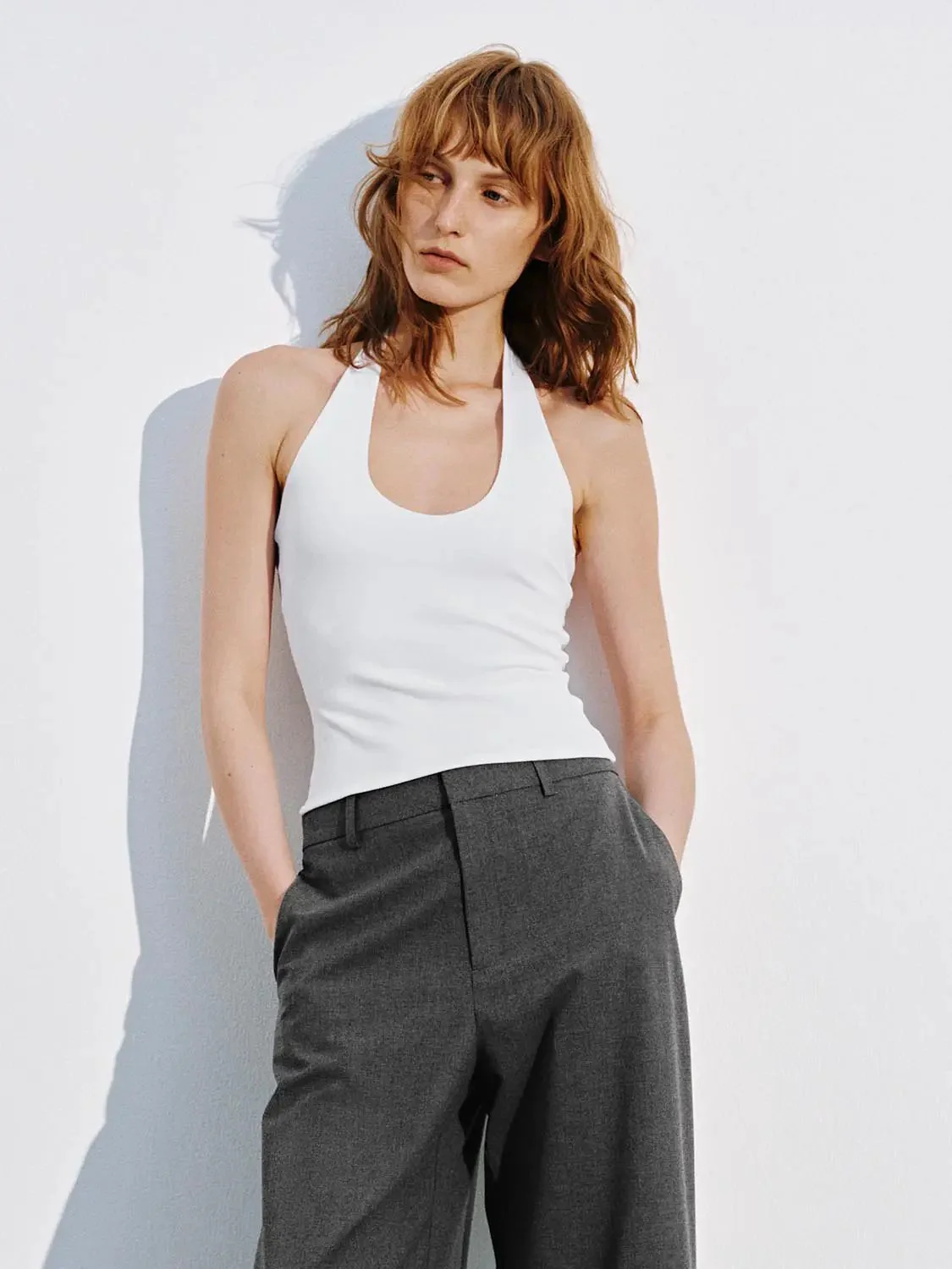 565-soft-cotton-blend-halter-neck-lightweight-tank-top-44.webp Soft Cotton Blend Halter Neck Lightweight Tank Top
