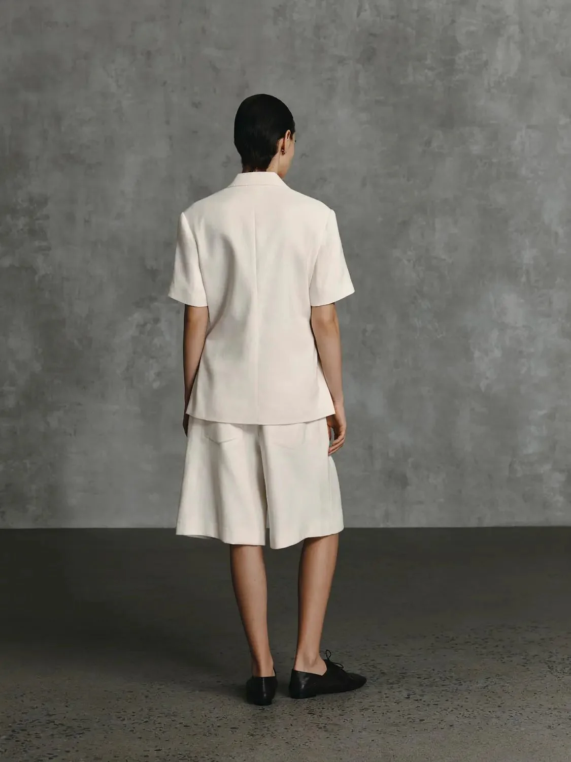 5757-linen-cotton-belted-double-breasted-shorts-sleeve-blazers-6.webp Linen Cotton Belted Double Breasted Shorts Sleeve Blazers
