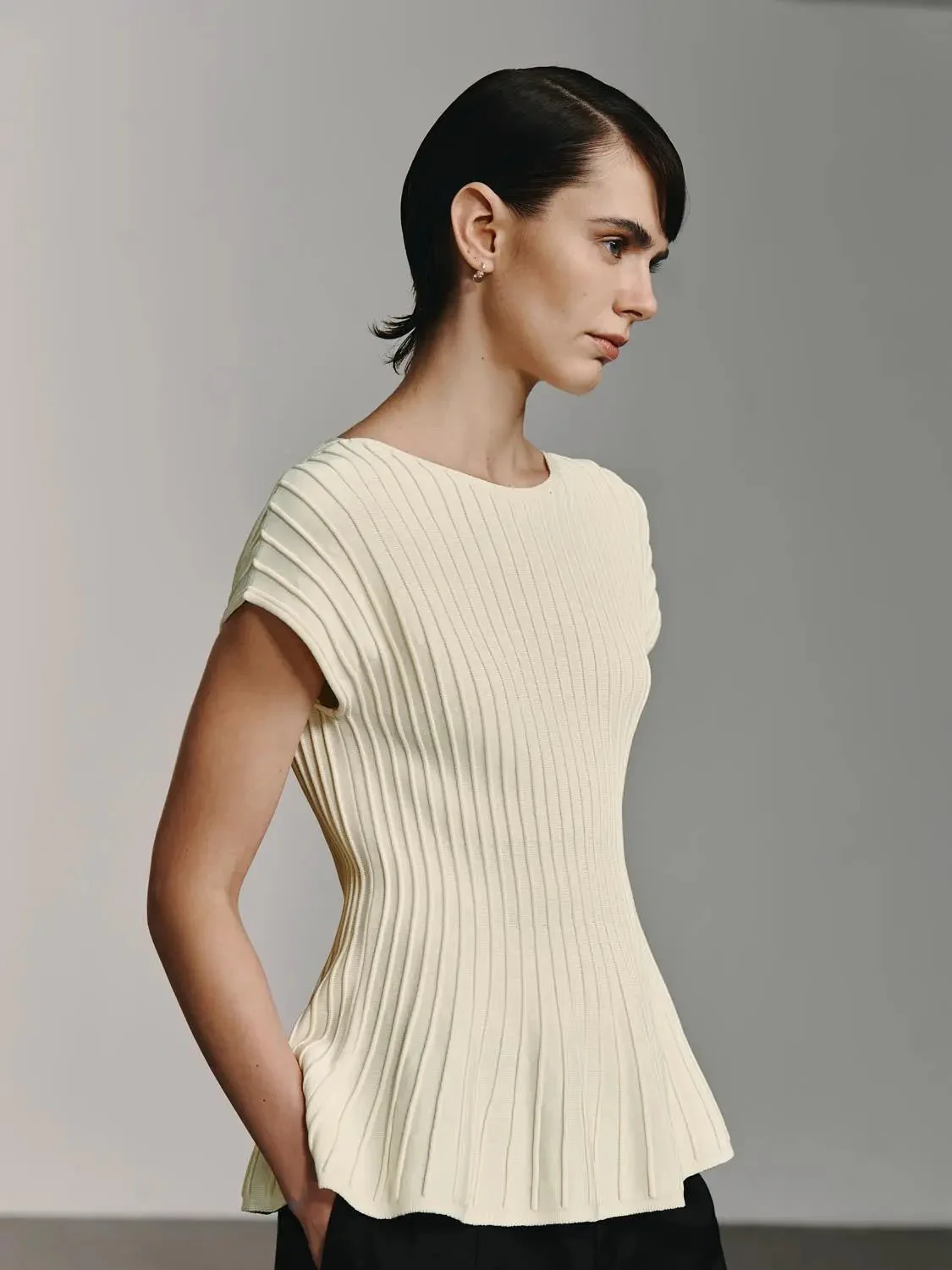 Viscose Blend Rib Knit With Sculpted Vertical Ribs T-Shirts