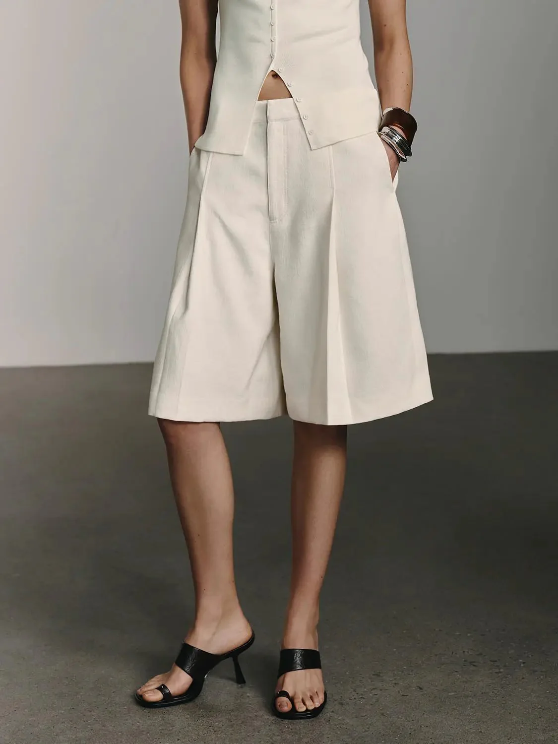 Linen Cotton Blend Pleated Wide Leg Shorts