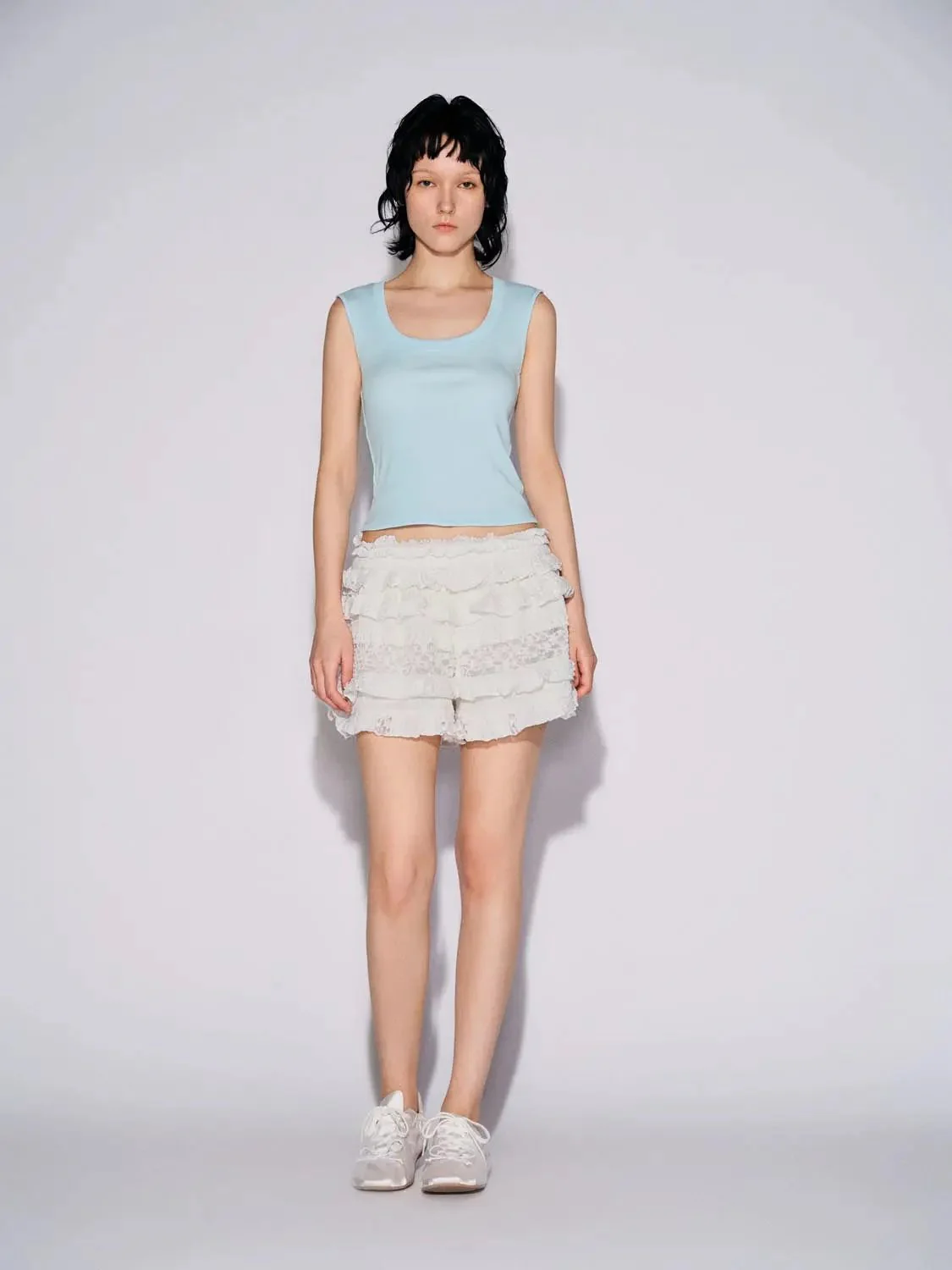 5869-scoop-neck-skinny-fit-tank-tops-13.webp Scoop Neck Skinny-Fit Tank Tops