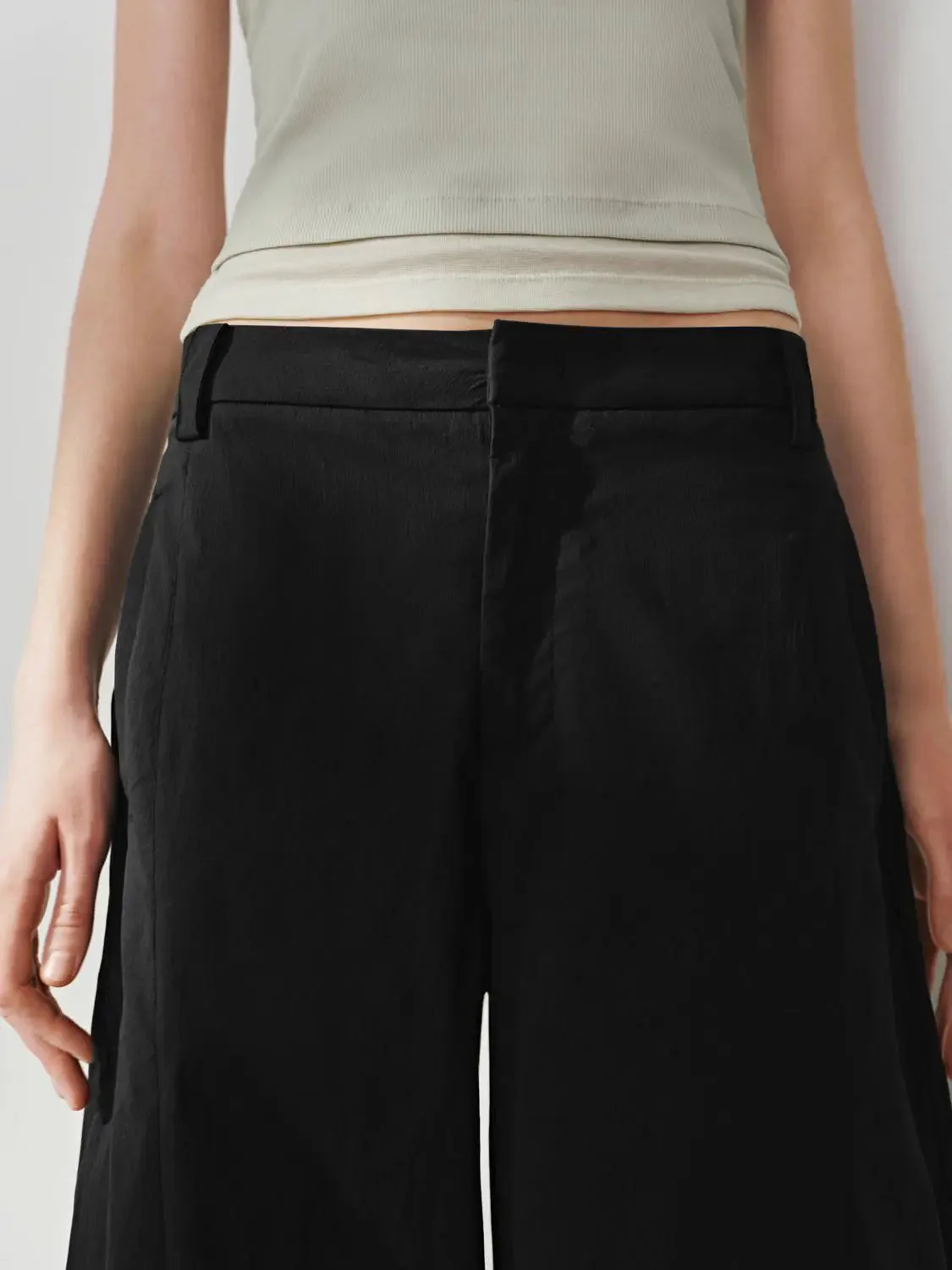 5905-trousers-6.webp Trousers